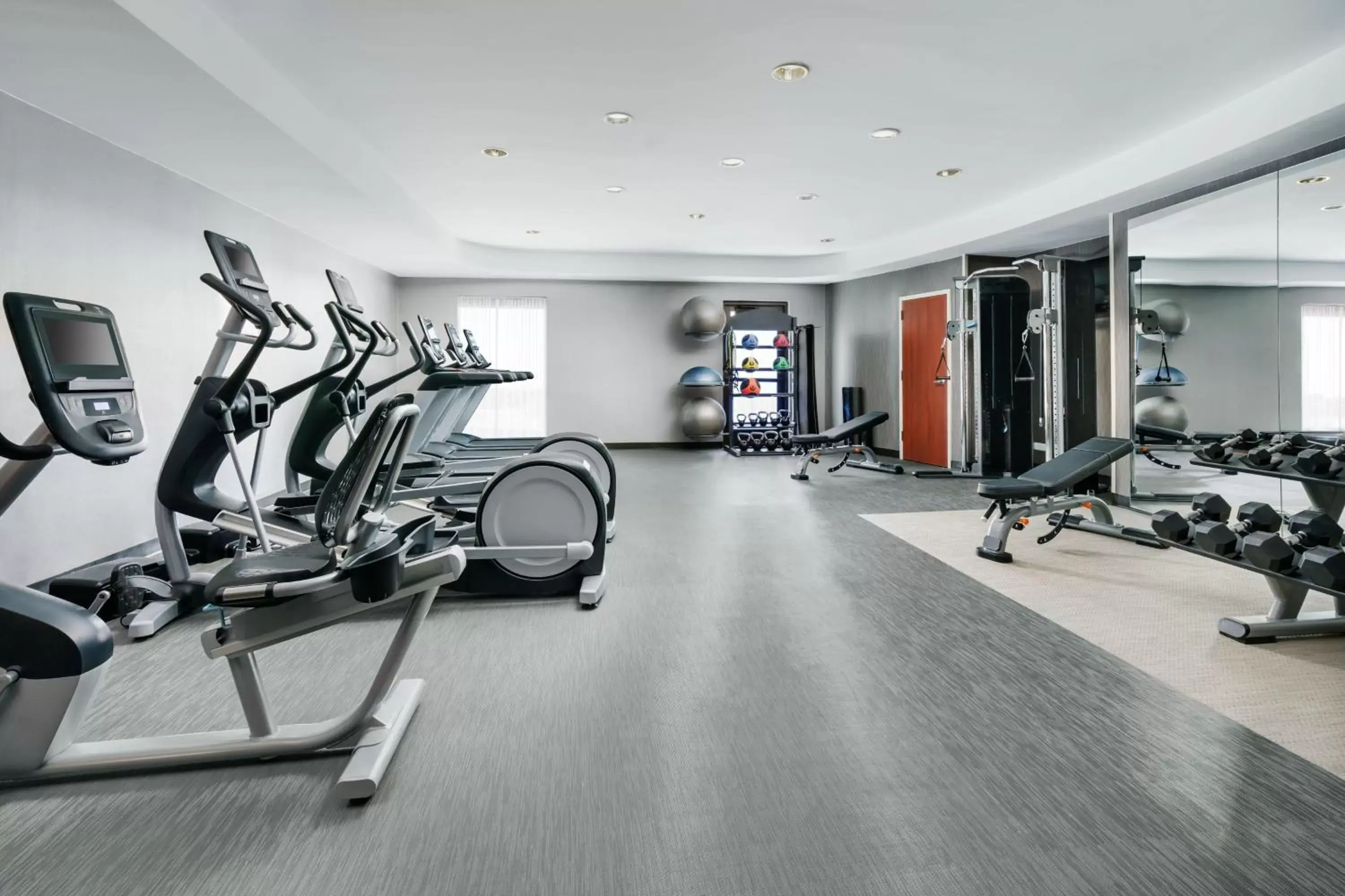 Fitness centre/facilities, Fitness Center/Facilities in Courtyard Hartford Farmington