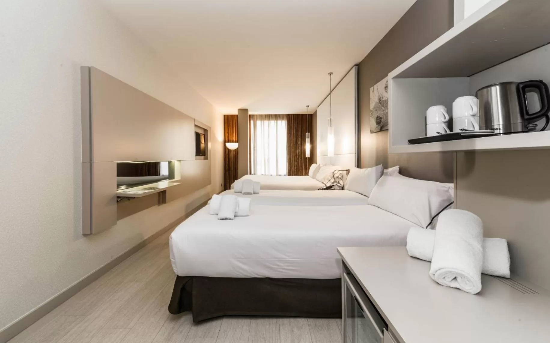 Bed in Grums Hotel & Spa