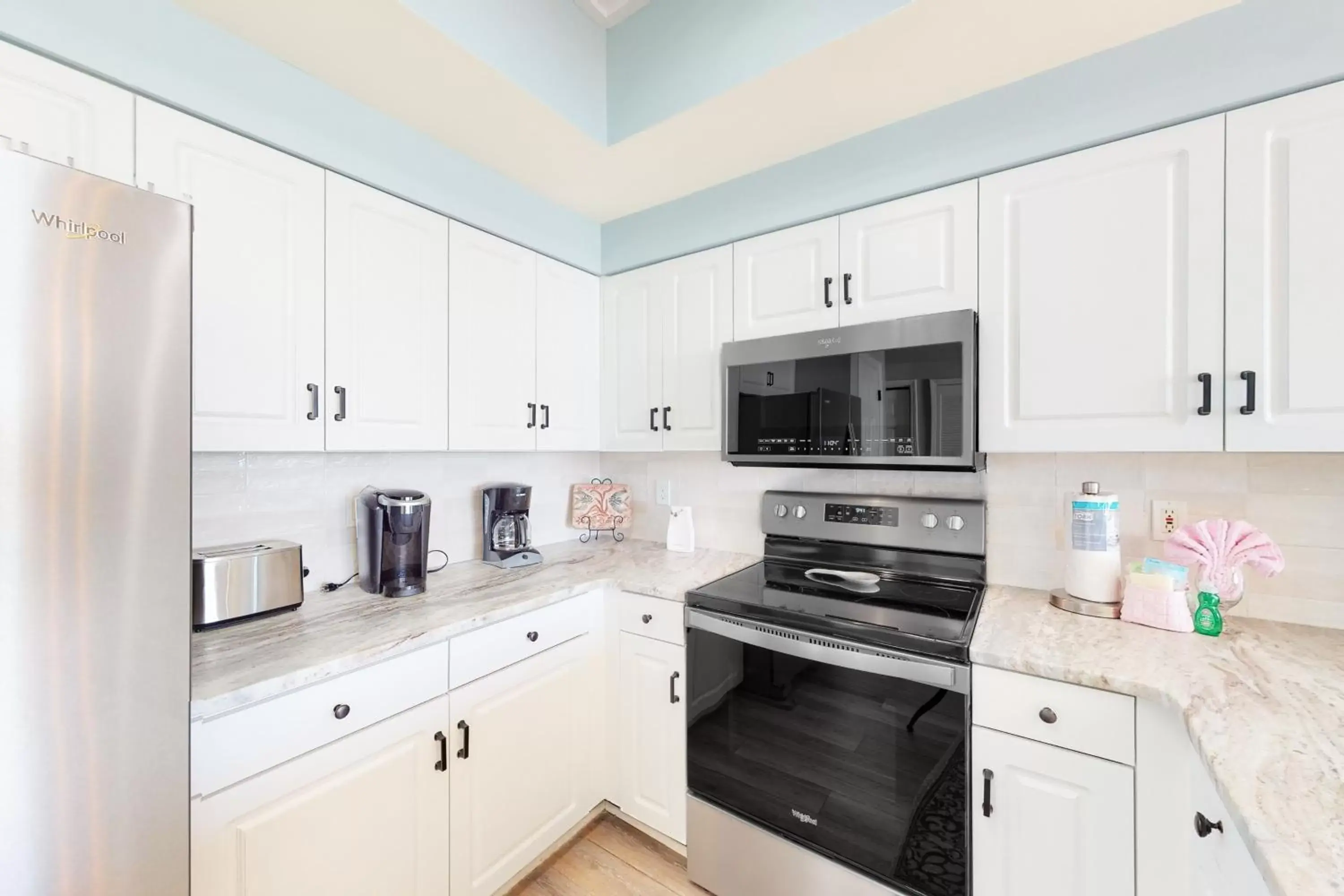 Kitchen/Kitchenette in Majestic Sun 1111A Miramar Beach (Condo)