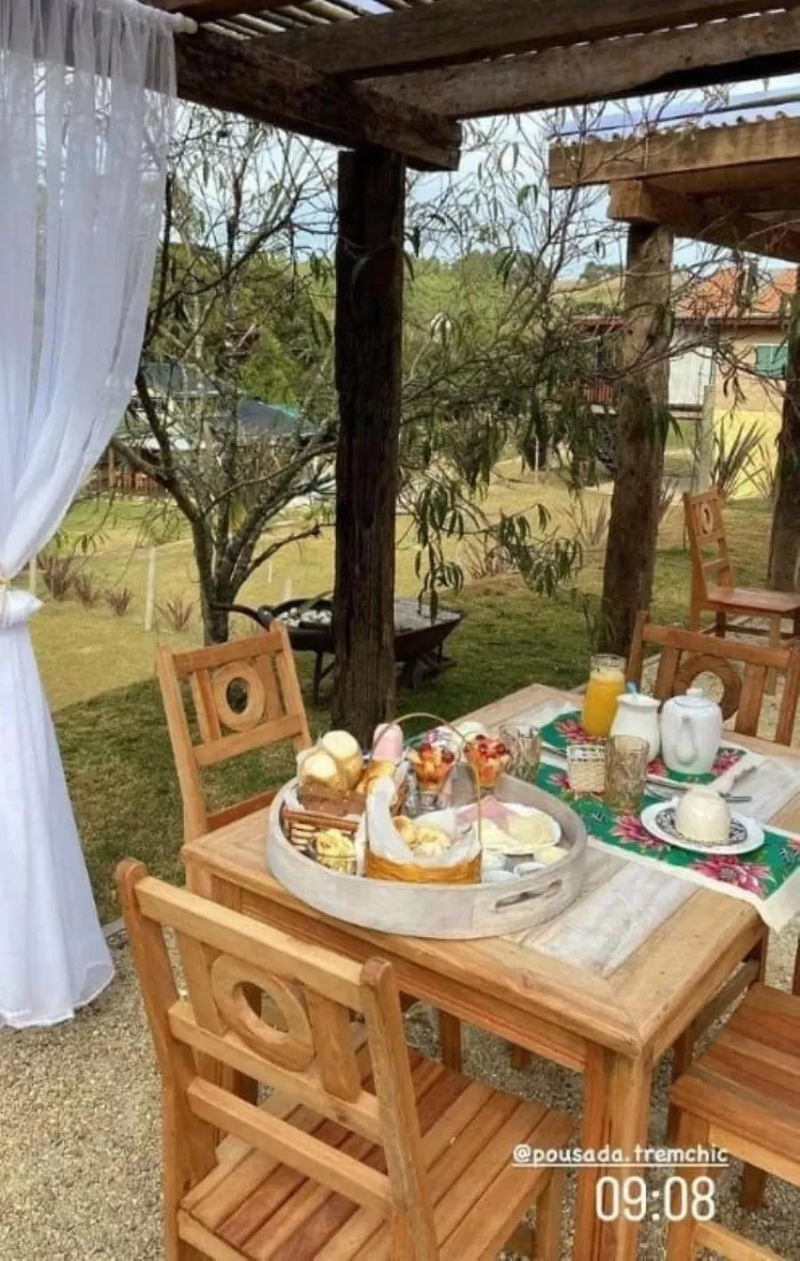 Patio in Pousada Trem Chic