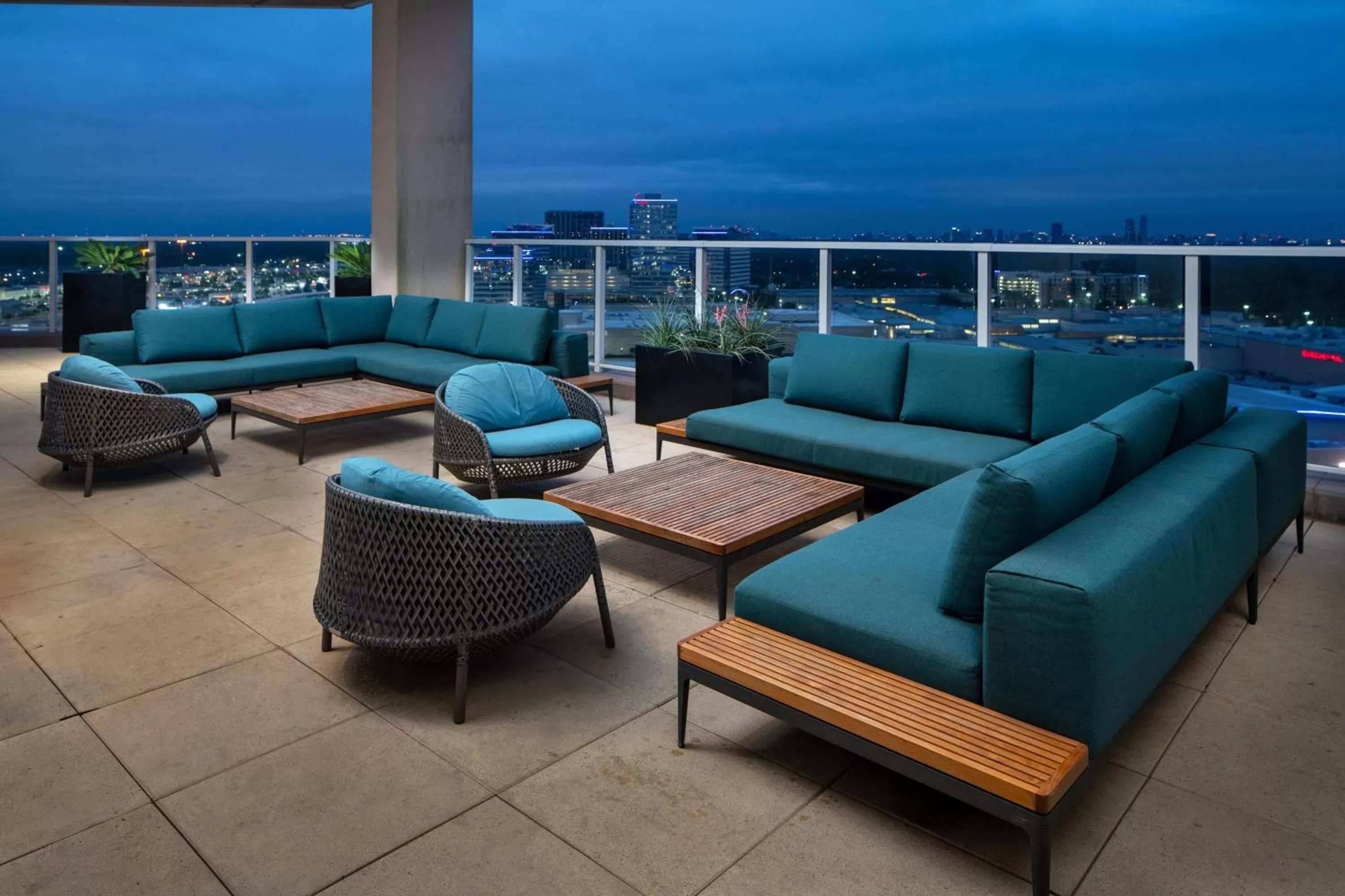 Swimming pool in The Westin Houston, Memorial City