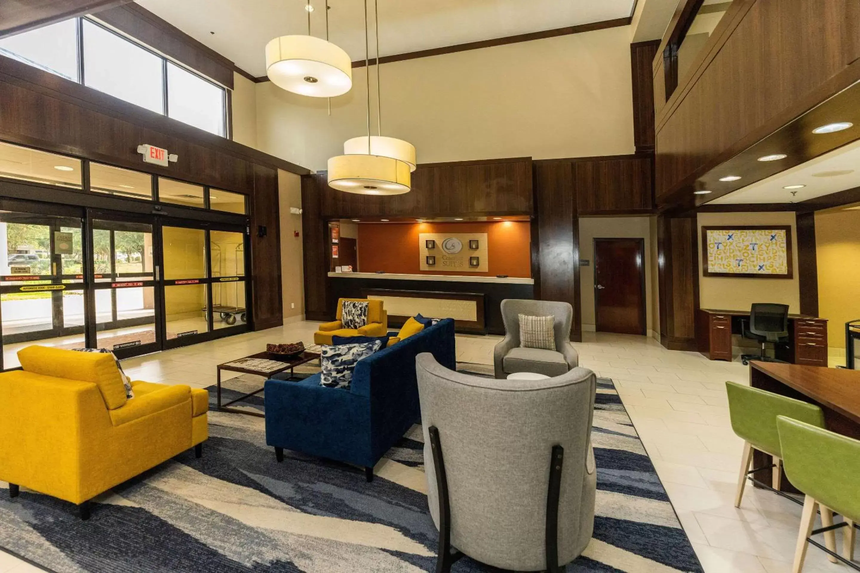 Lobby or reception in Comfort Suites Houston West At Clay Road