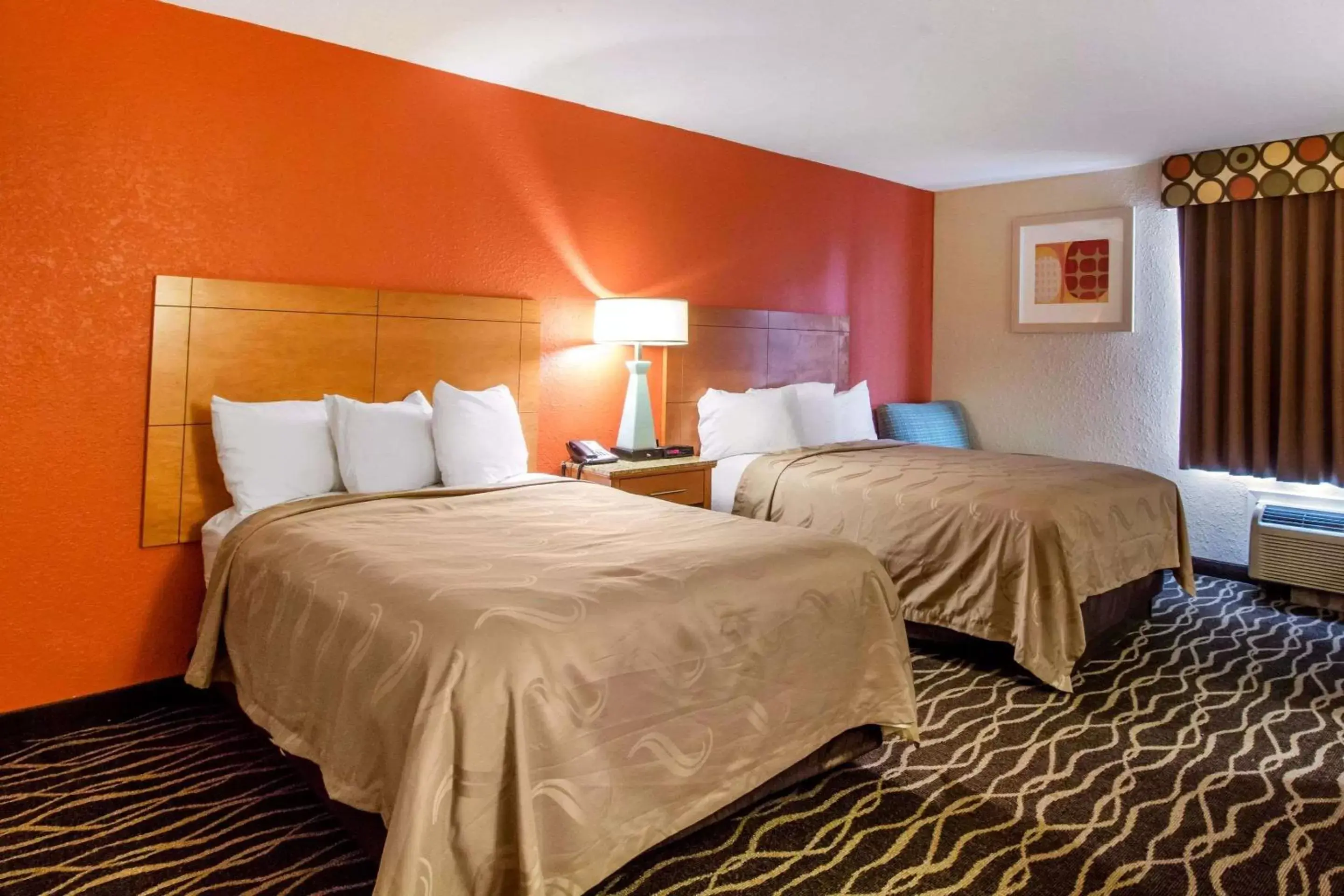 Photo of the whole room, Bed in Quality Inn & Suites I-35 near AT&T Center