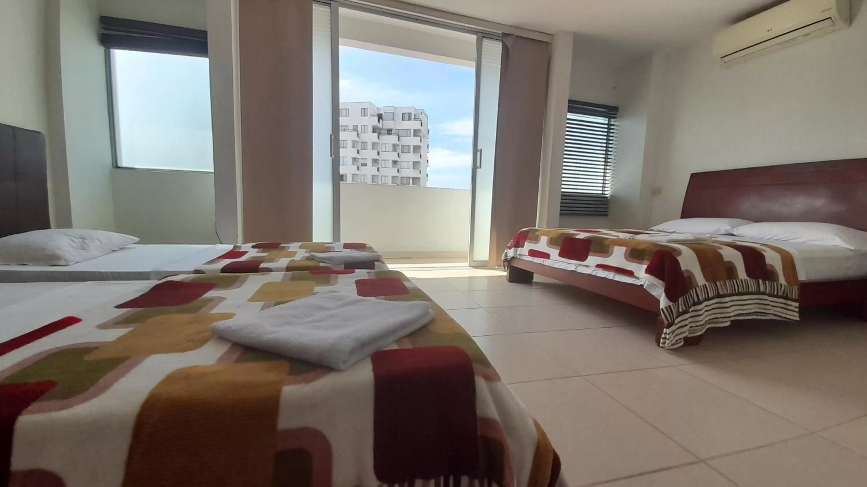 Bed in Hotel Santorini Neiva