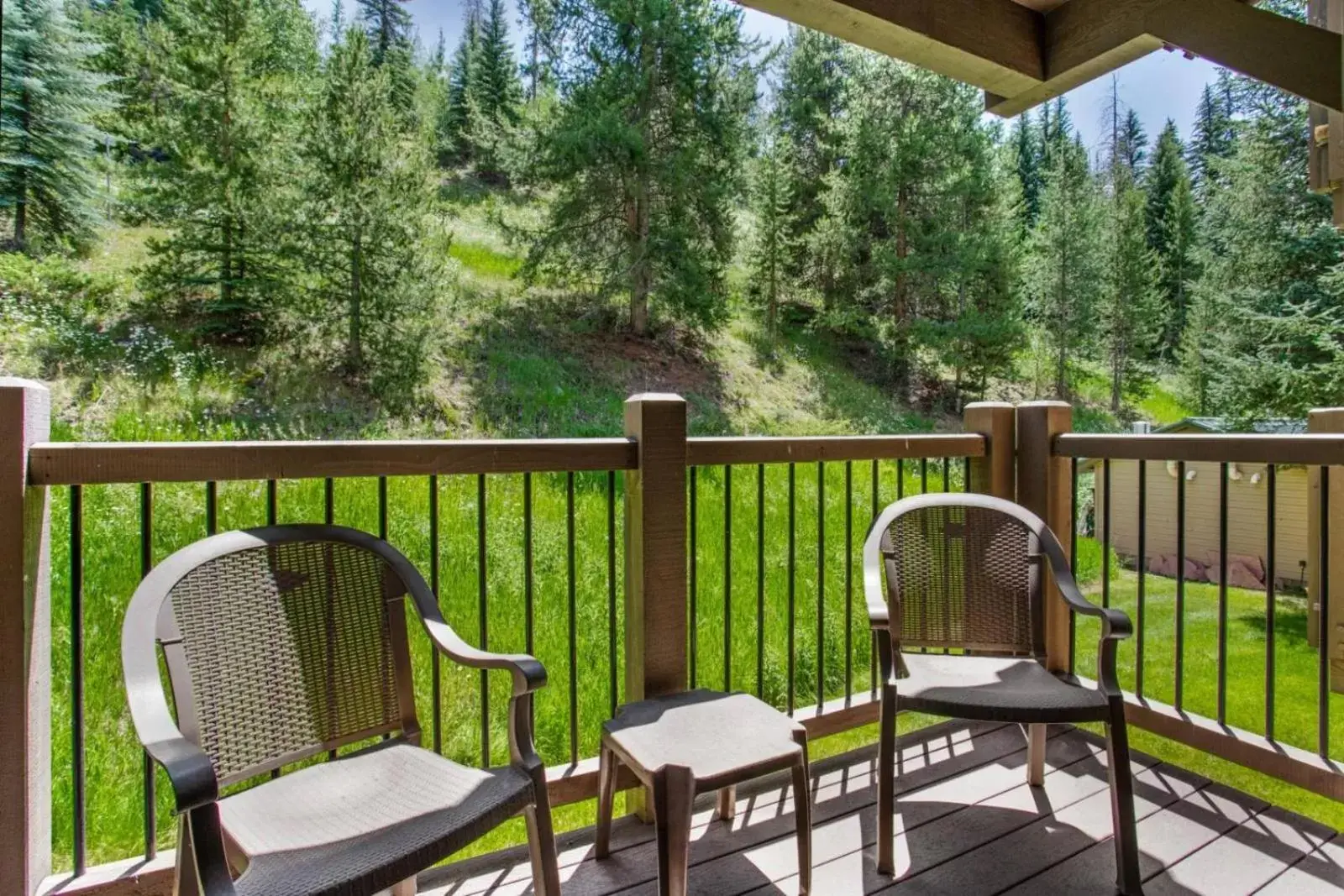 Natural landscape, Balcony/Terrace in Bluegreen's StreamSide at Vail