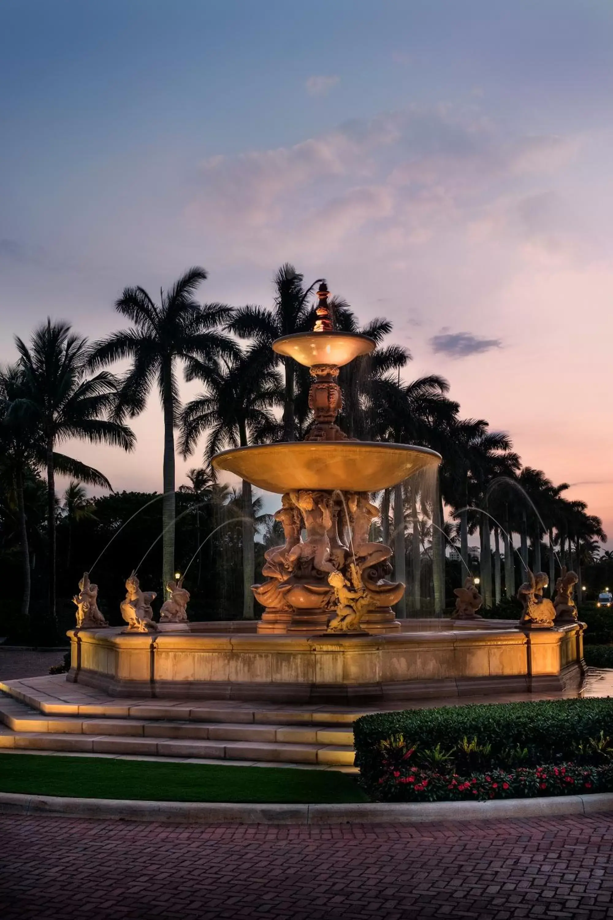 Property building in The Breakers Palm Beach