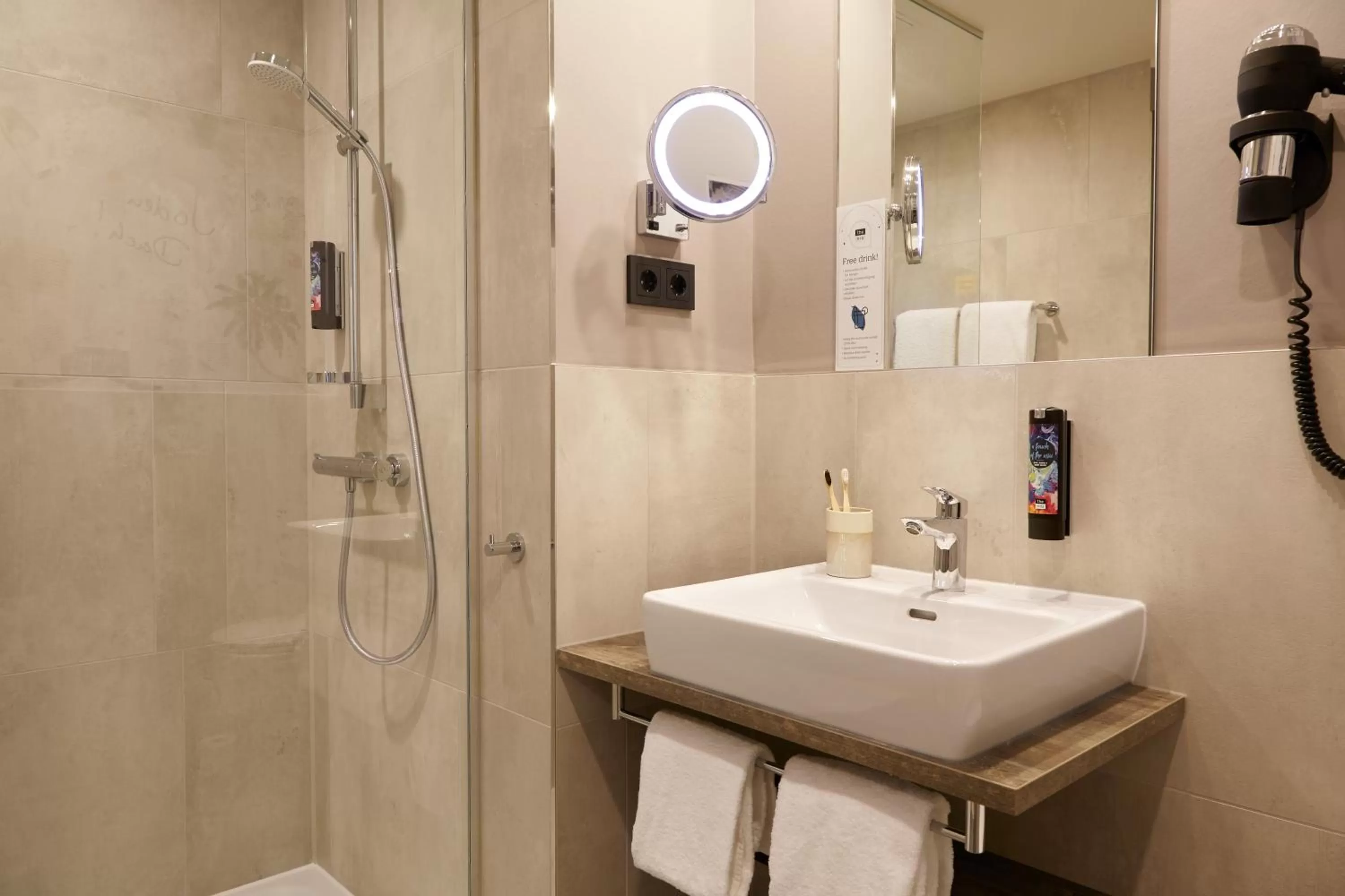 Shower in Holiday Inn - the niu, Hub Dusseldorf Messe by IHG