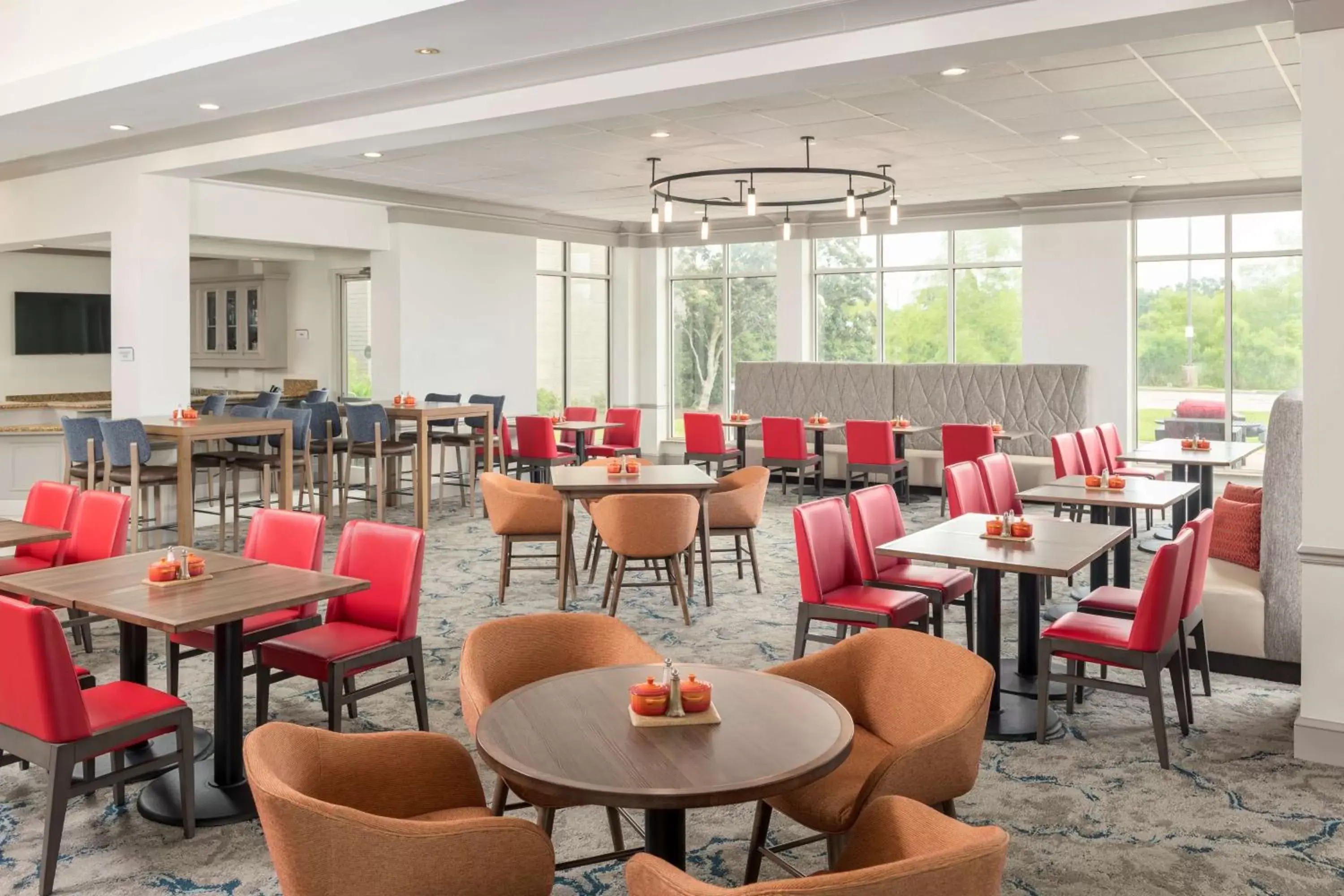 Dining area, Restaurant/Places to Eat in Hilton Garden Inn Lafayette/Cajundome