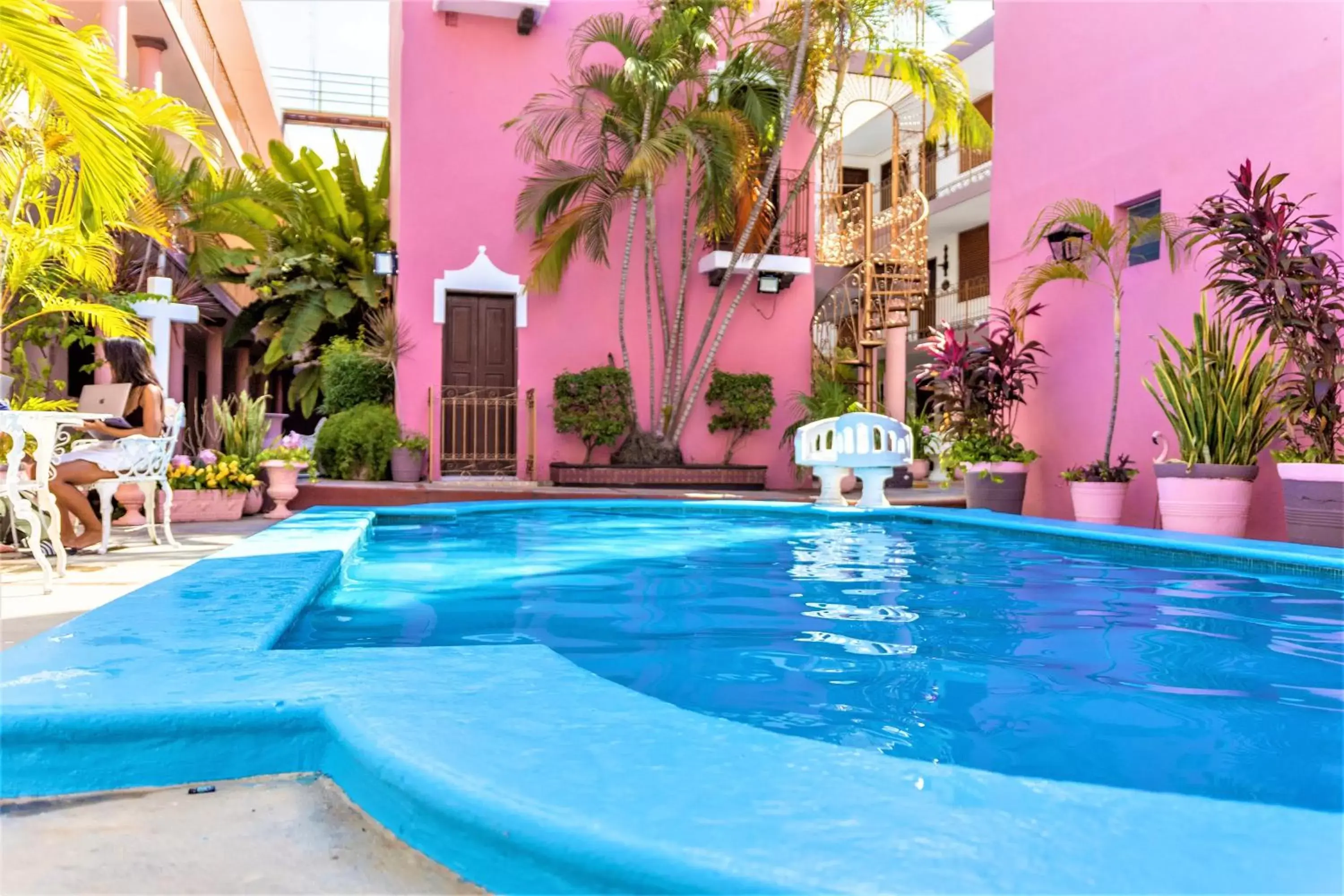 Swimming Pool in Hotel Santa Lucía