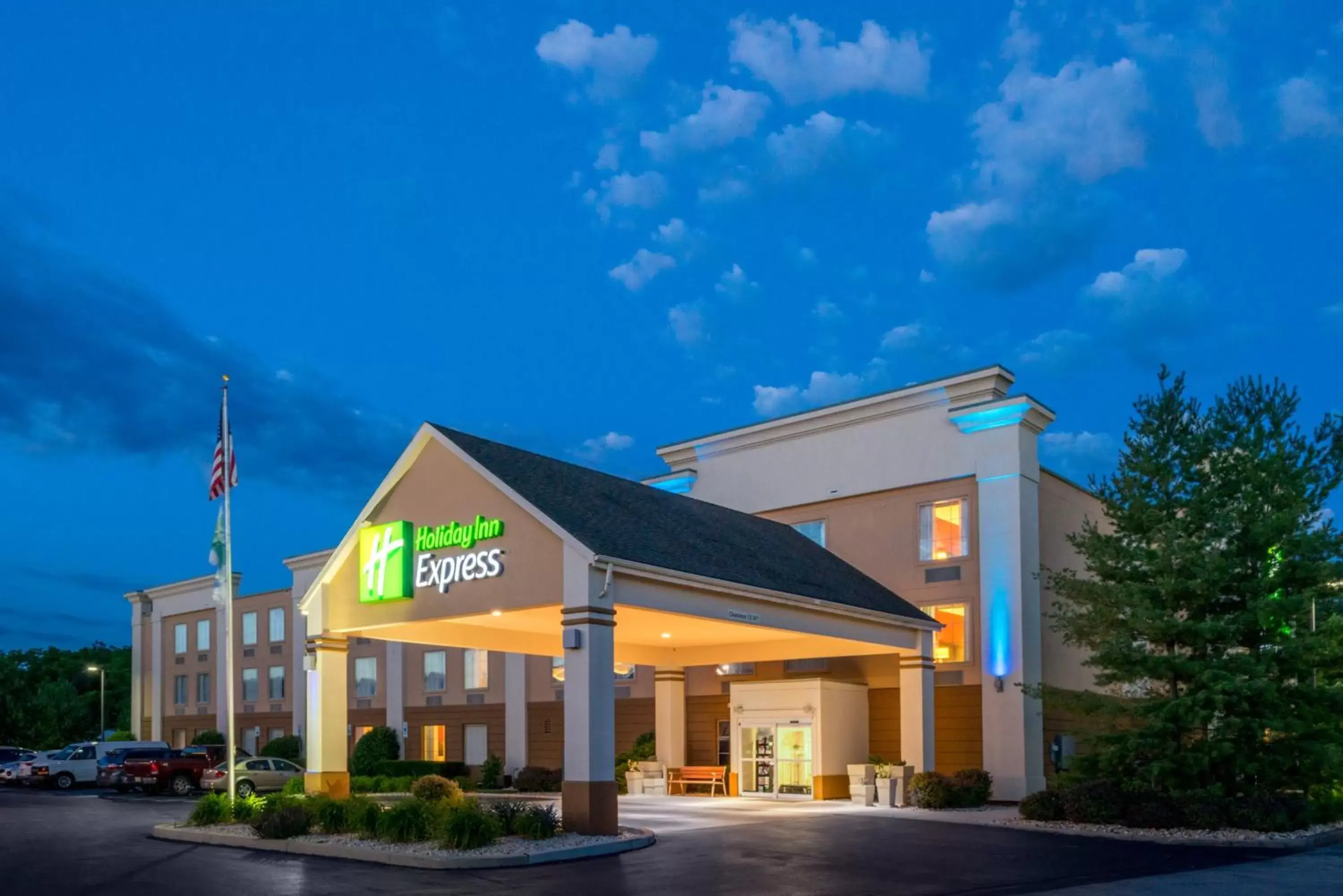 Property building in Holiday Inn Express Hanover, an IHG Hotel