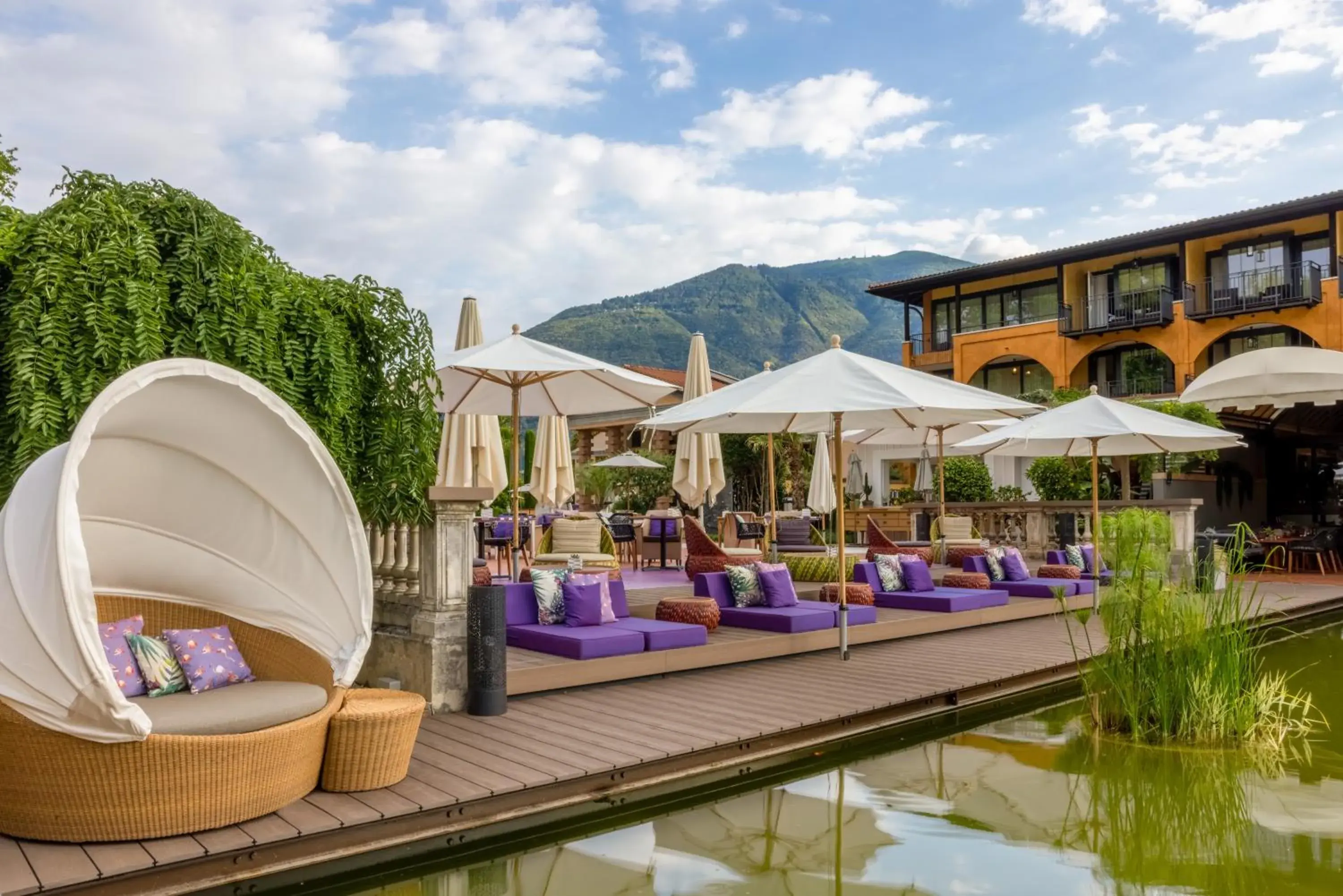 Balcony/Terrace, Swimming Pool in Giardino Ascona