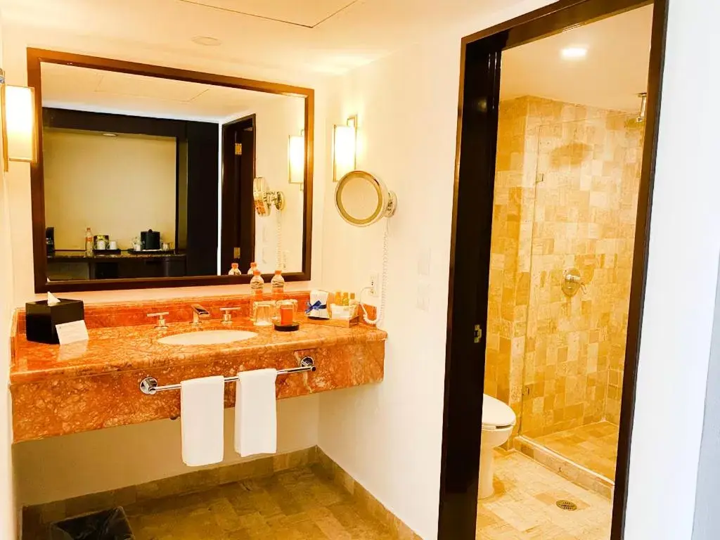 Bathroom in Krystal Grand Cancun