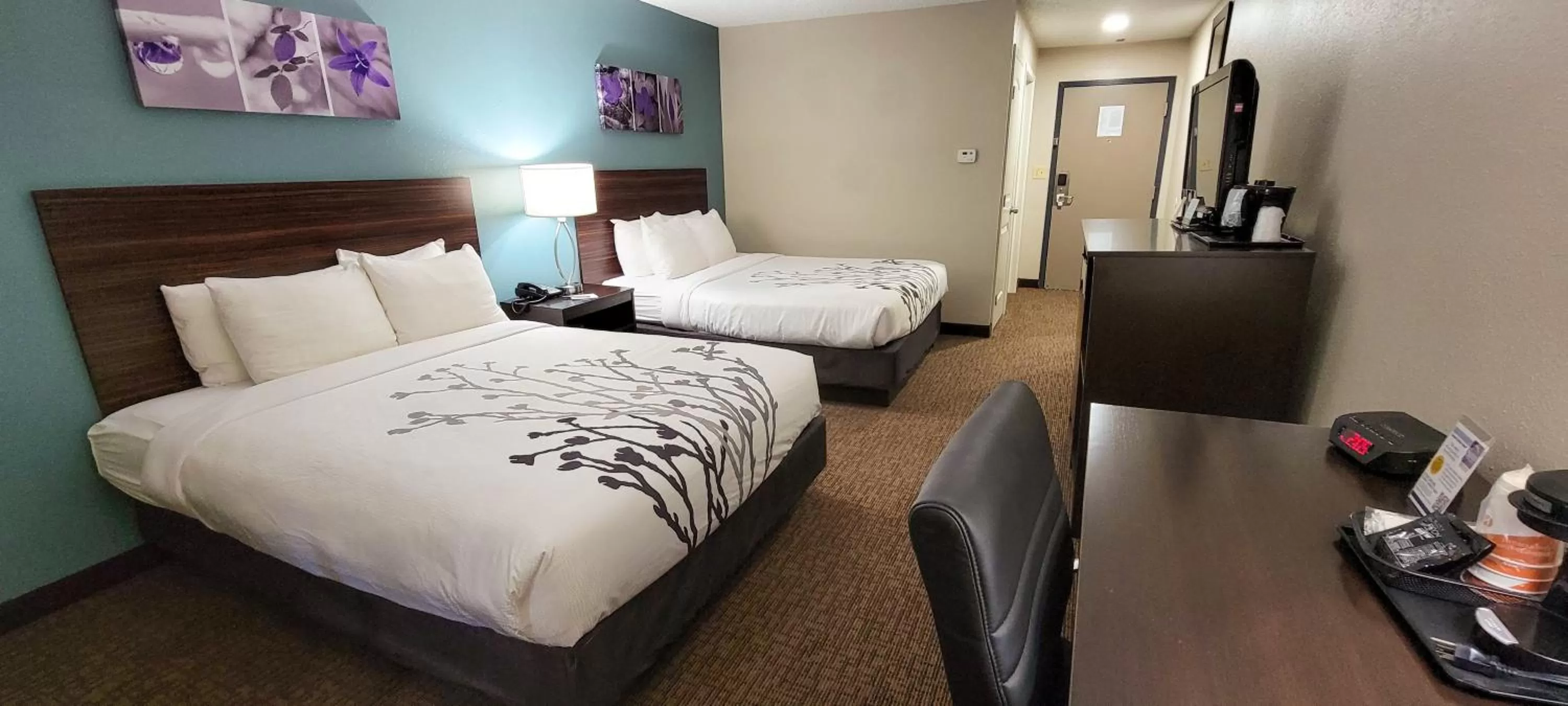 Bedroom, Bed in Sleep Inn & Suites