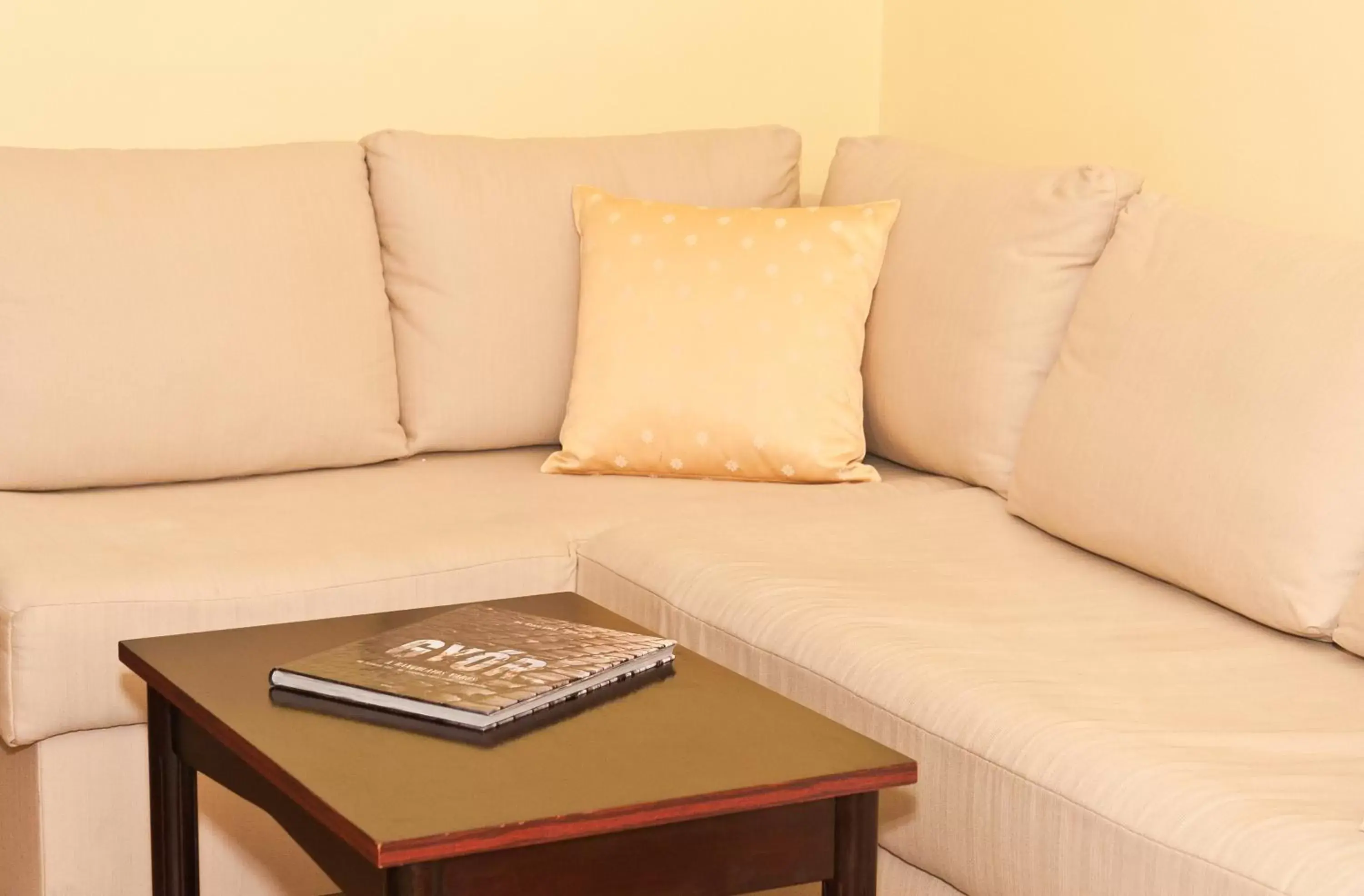 Living room, Seating Area in Hotel Klastrom