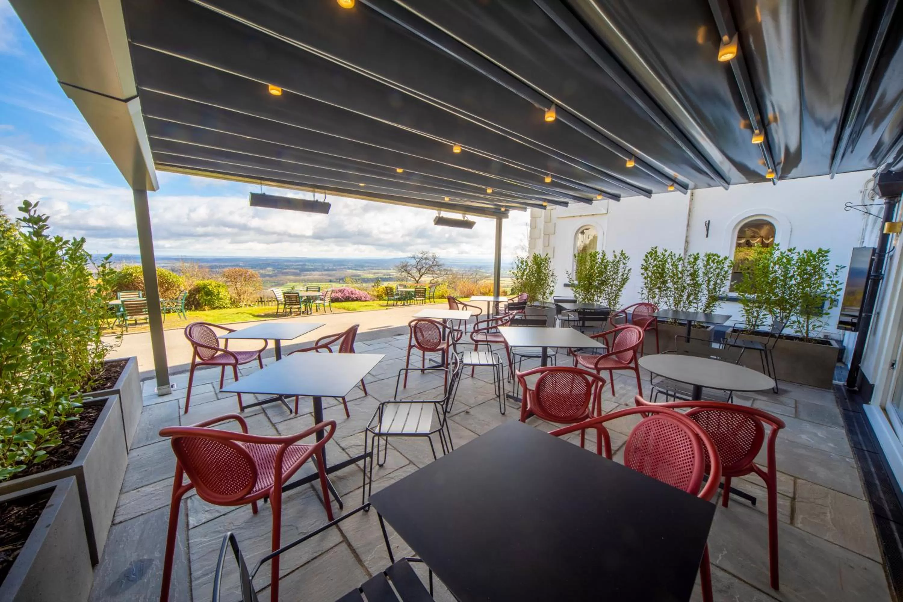 Restaurant/places to eat in Cottage In The Wood