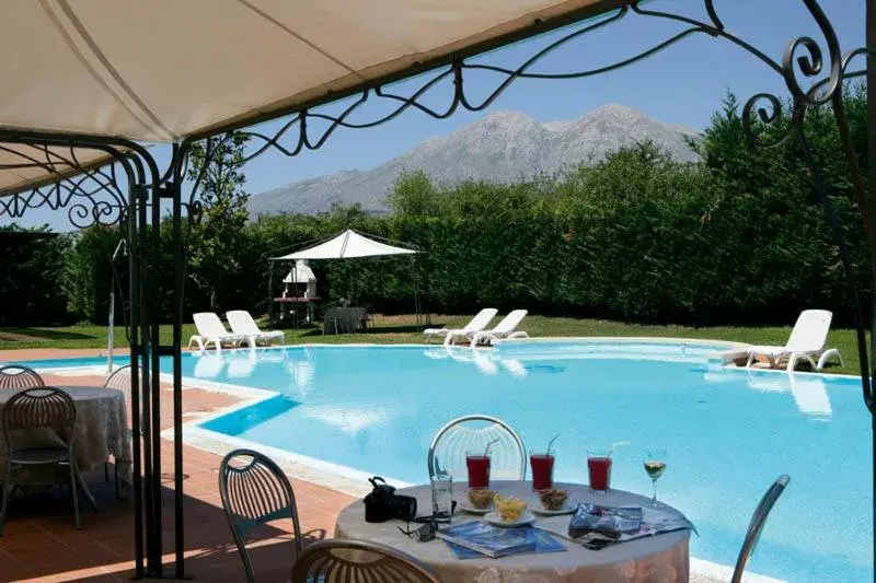 Swimming Pool in Hotel Olimpia