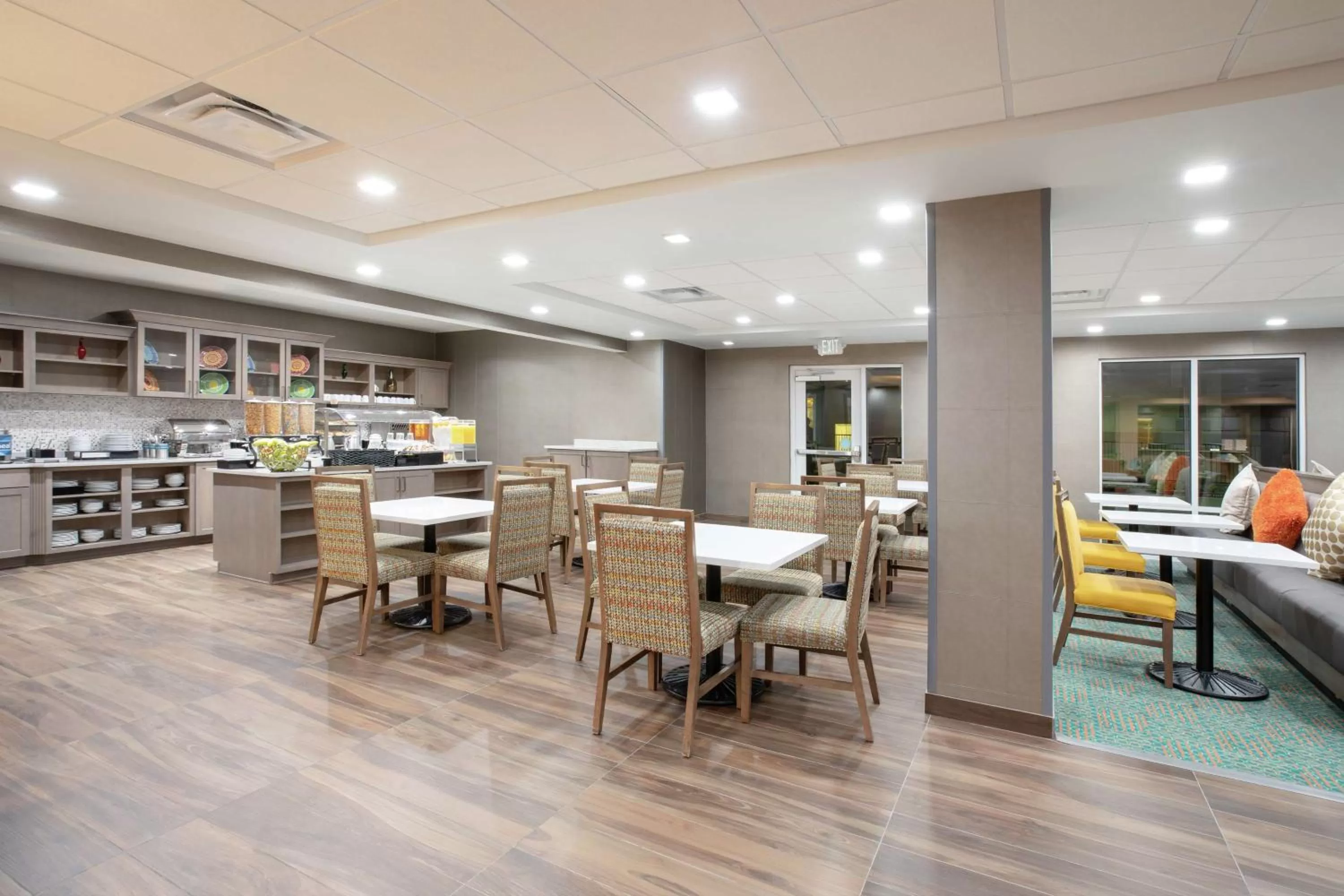 Breakfast in Homewood Suites by Hilton Albuquerque-Journal Center