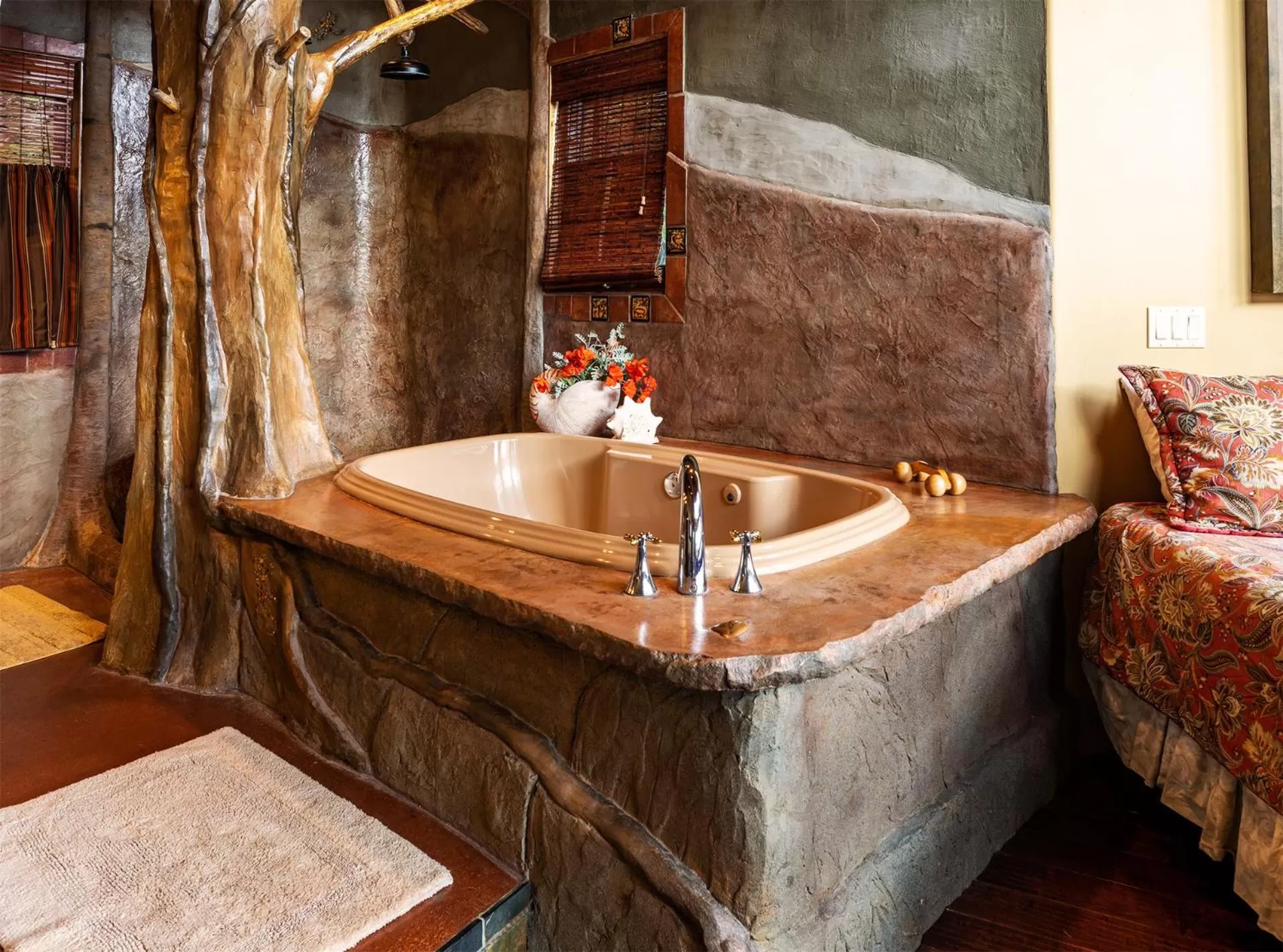 Bathroom in Talus Rock Retreat