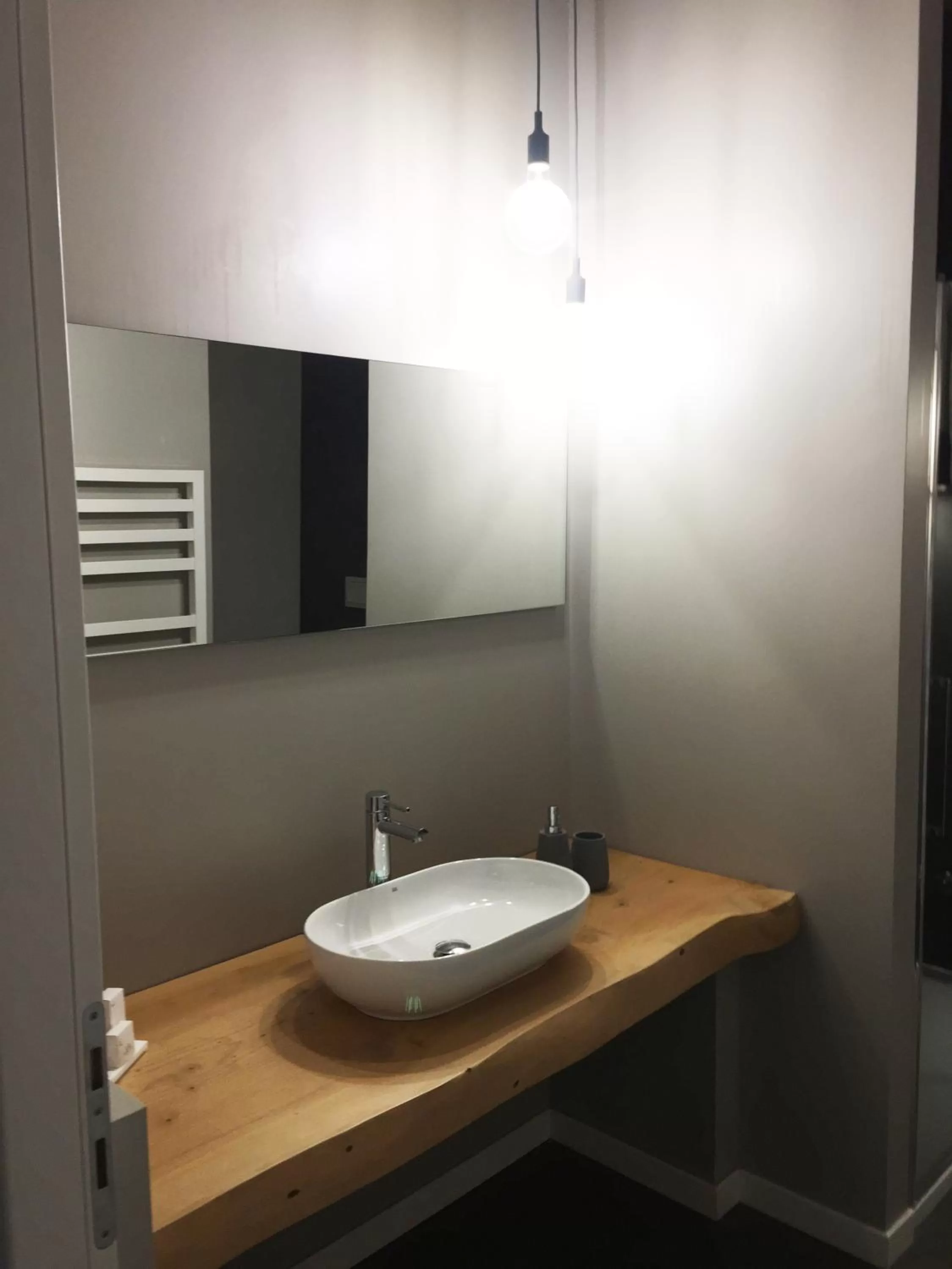 Toilet in Art B&B Design