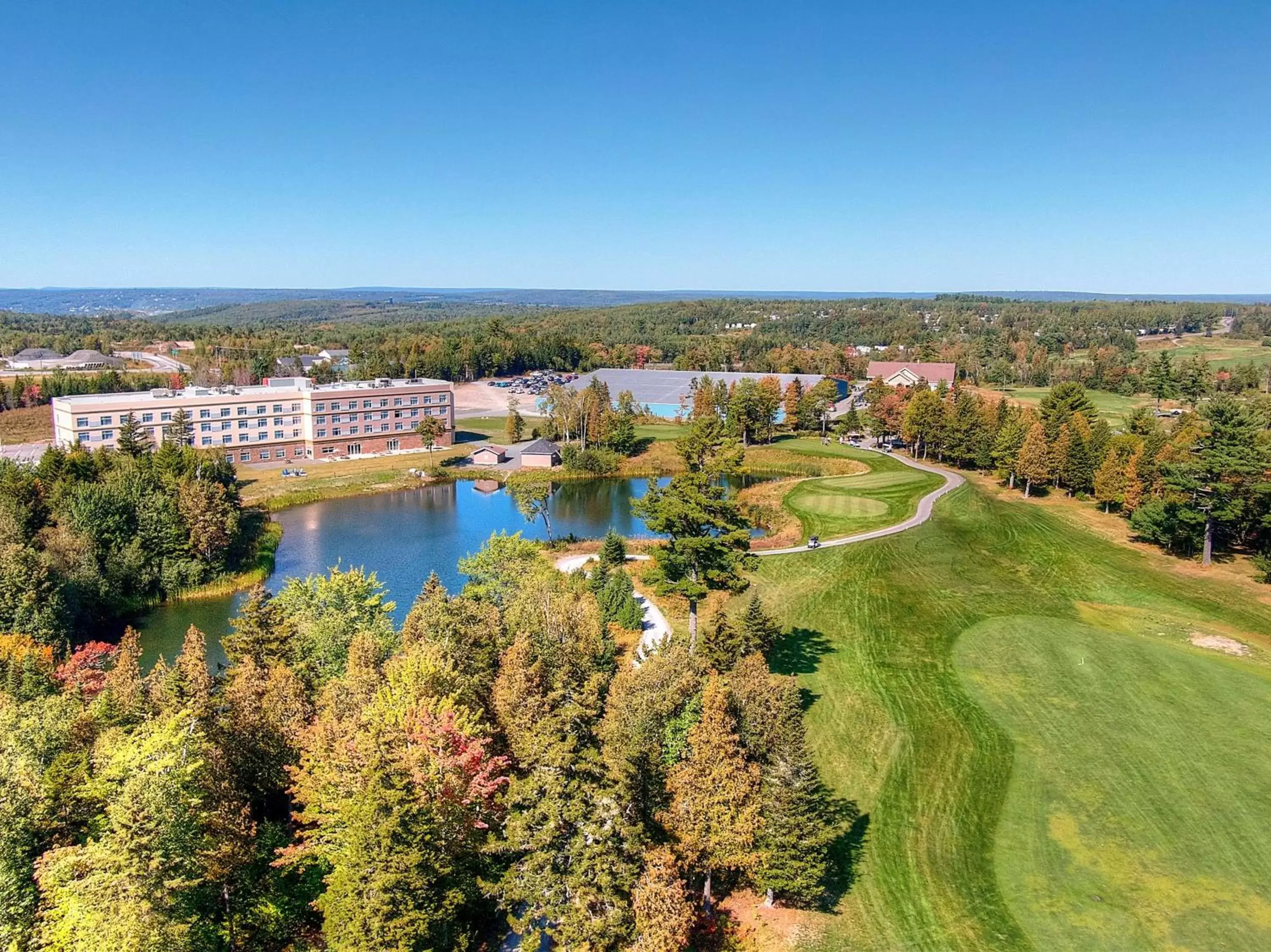 On site, Bird's-eye View in Radisson Kingswood Hotel & Suites, Fredericton