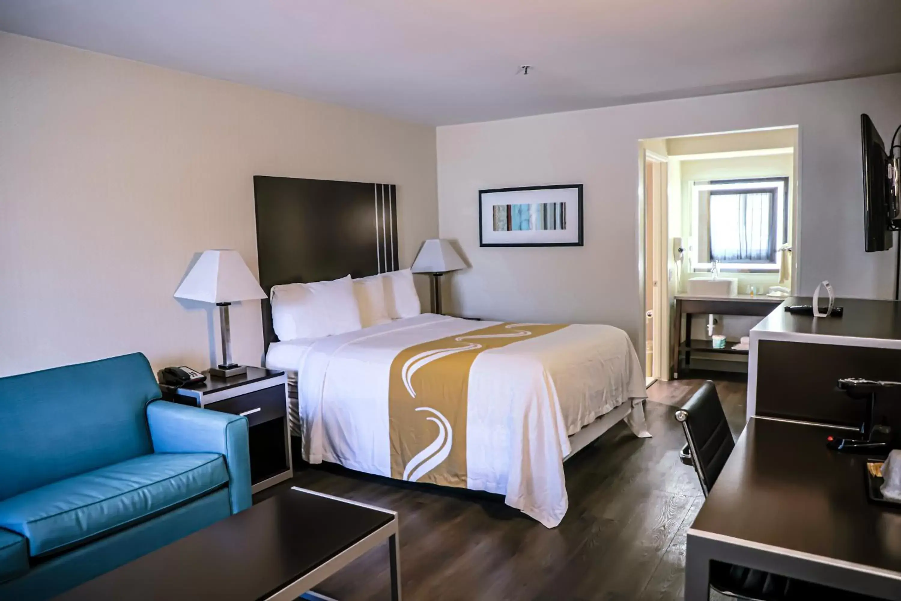 Suite, 1 Queen Bed with Sofa Bed, Non Smoking in Quality Inn & Suites Camarillo-Oxnard Suite, 1 Queen Bed with Sofa Bed, Non Smoking in Quality Inn & Suites Camarillo-Oxnard