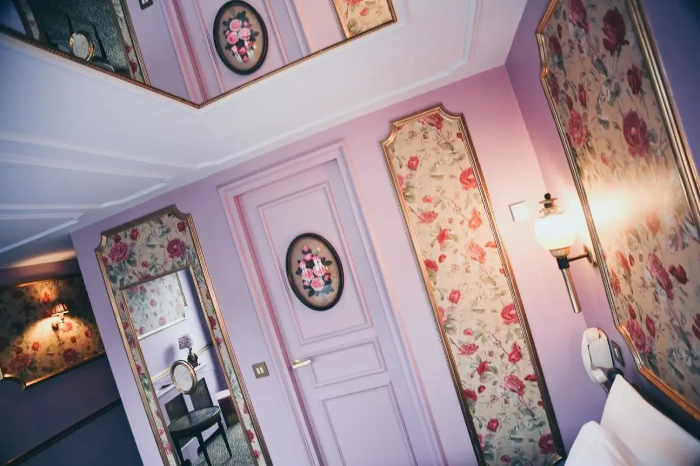 Bed in La Mondaine Bed in La Mondaine