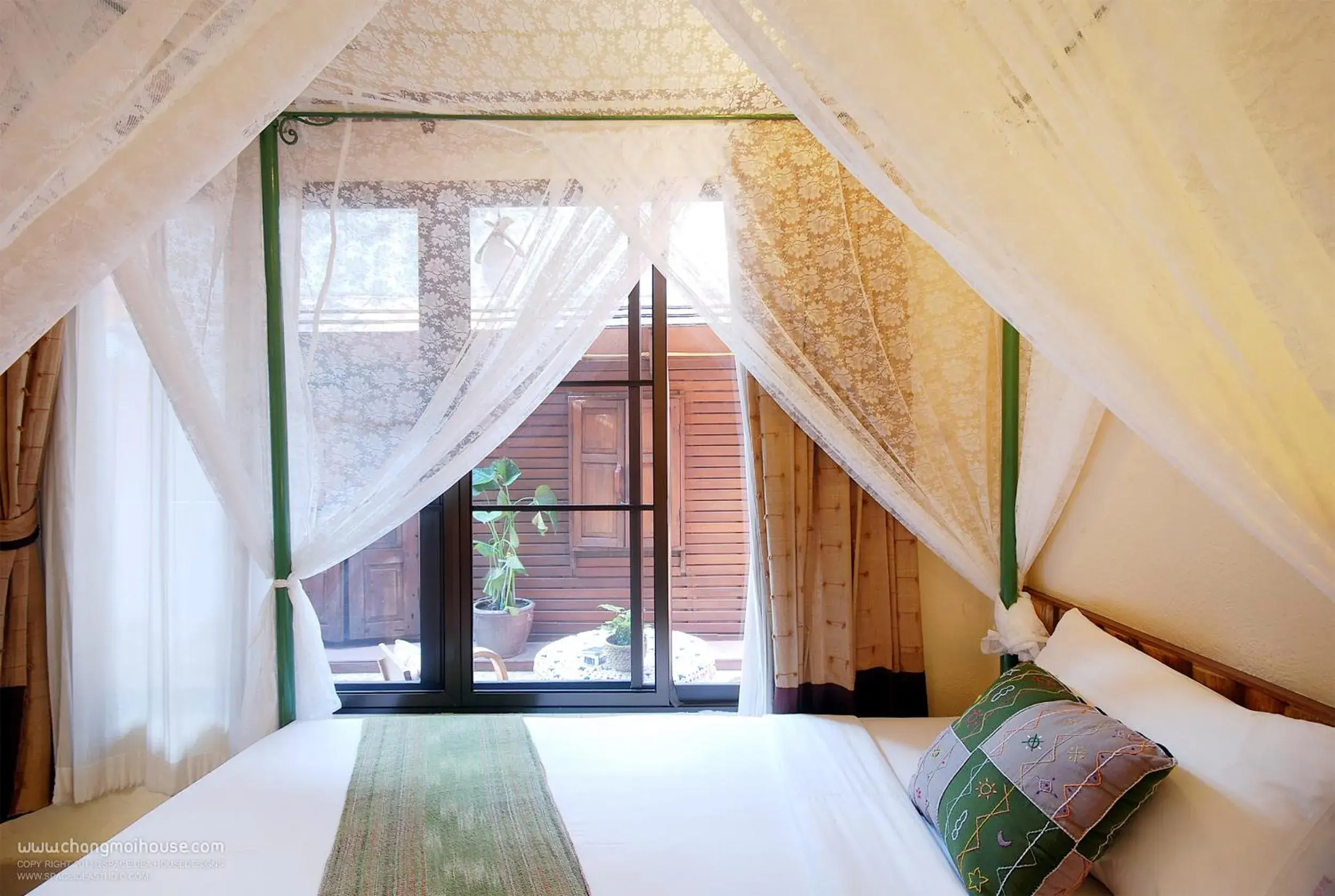 Superior Twin Room with Terrace in Changmoi House (Little Village)