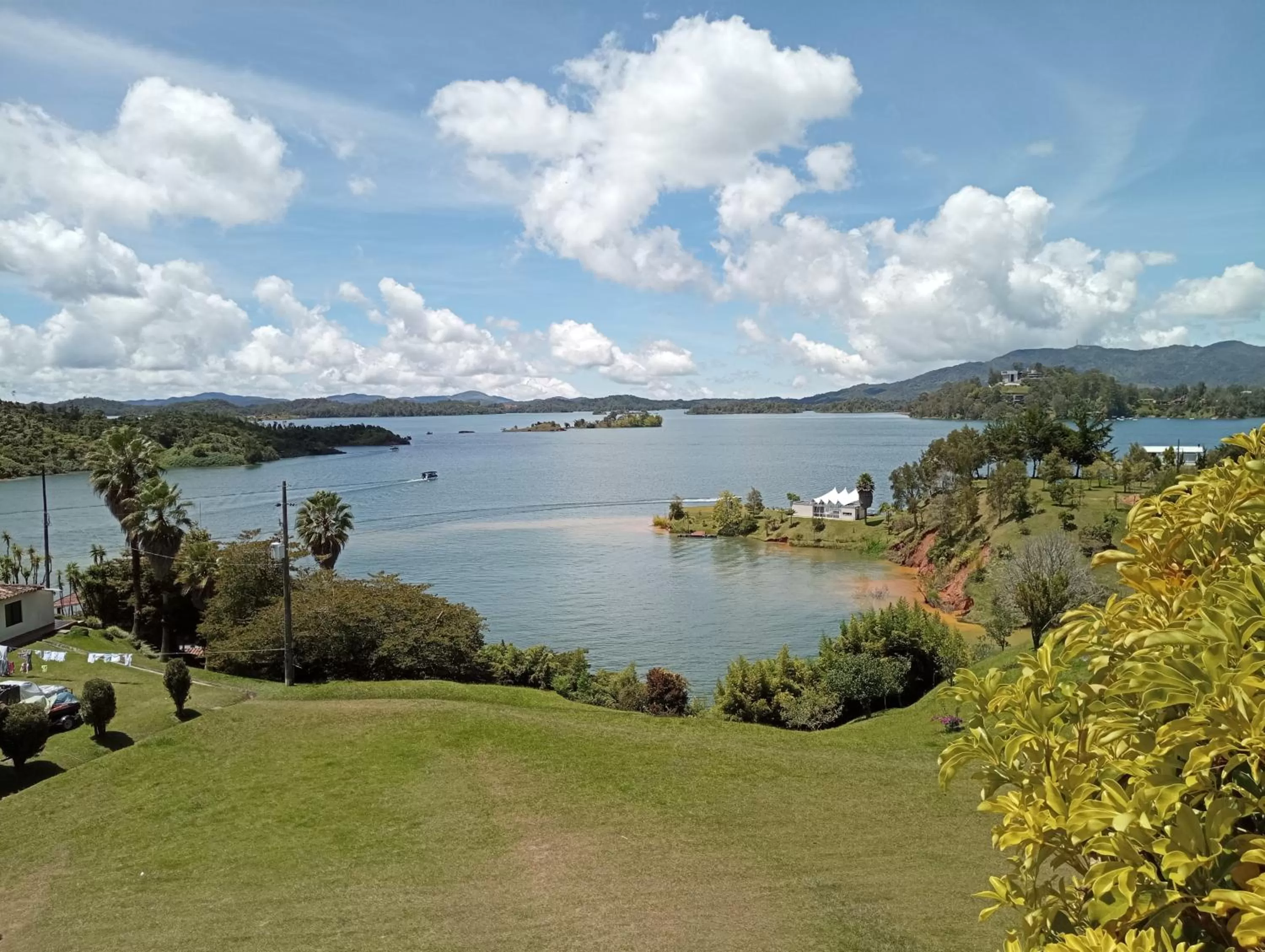 Paradise Lake Finca Hotel