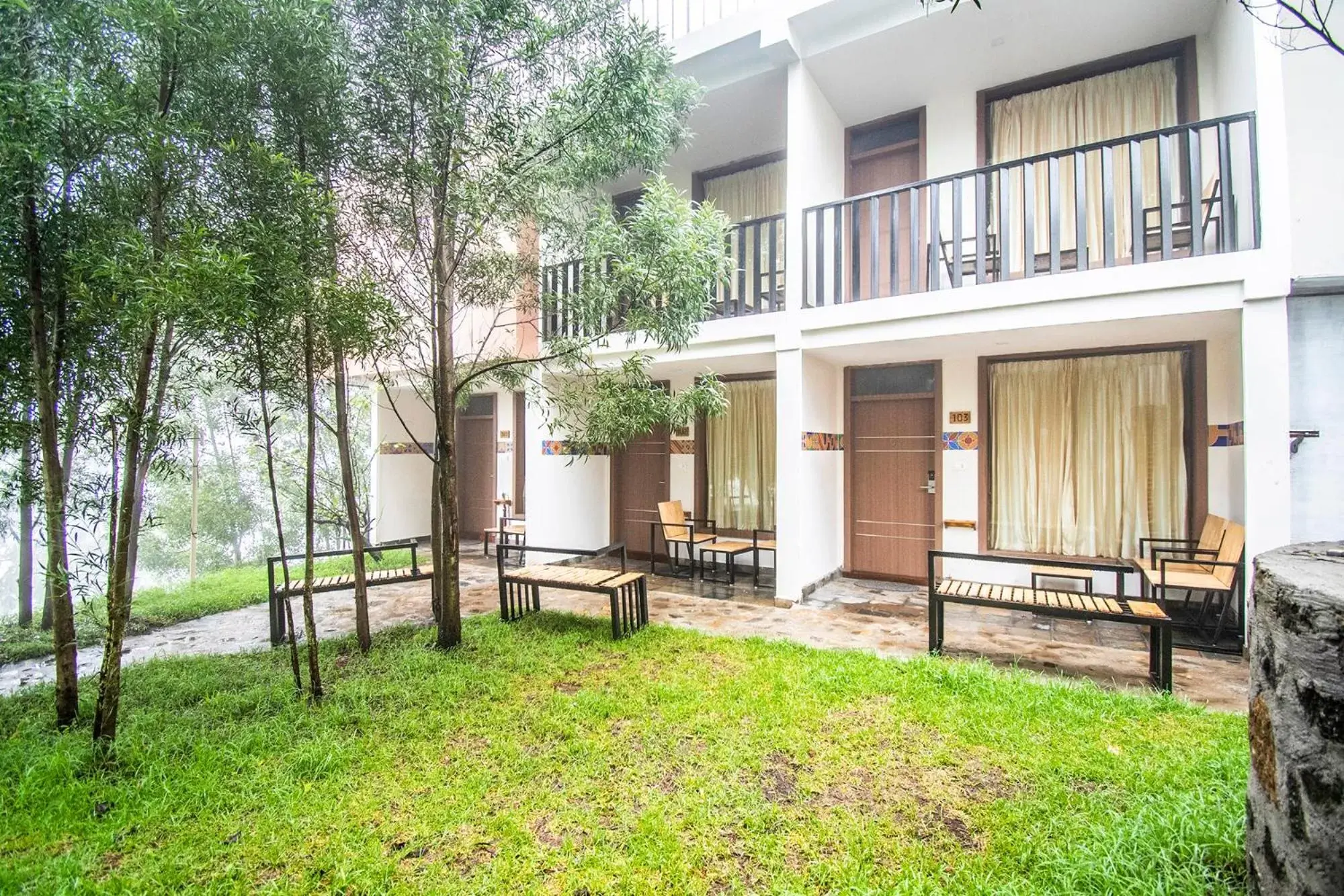 Seating area, Property Building in FabHotel Tranquil Heights Kodaikanal Seating area, Property Building in FabHotel Tranquil Heights Kodaikanal