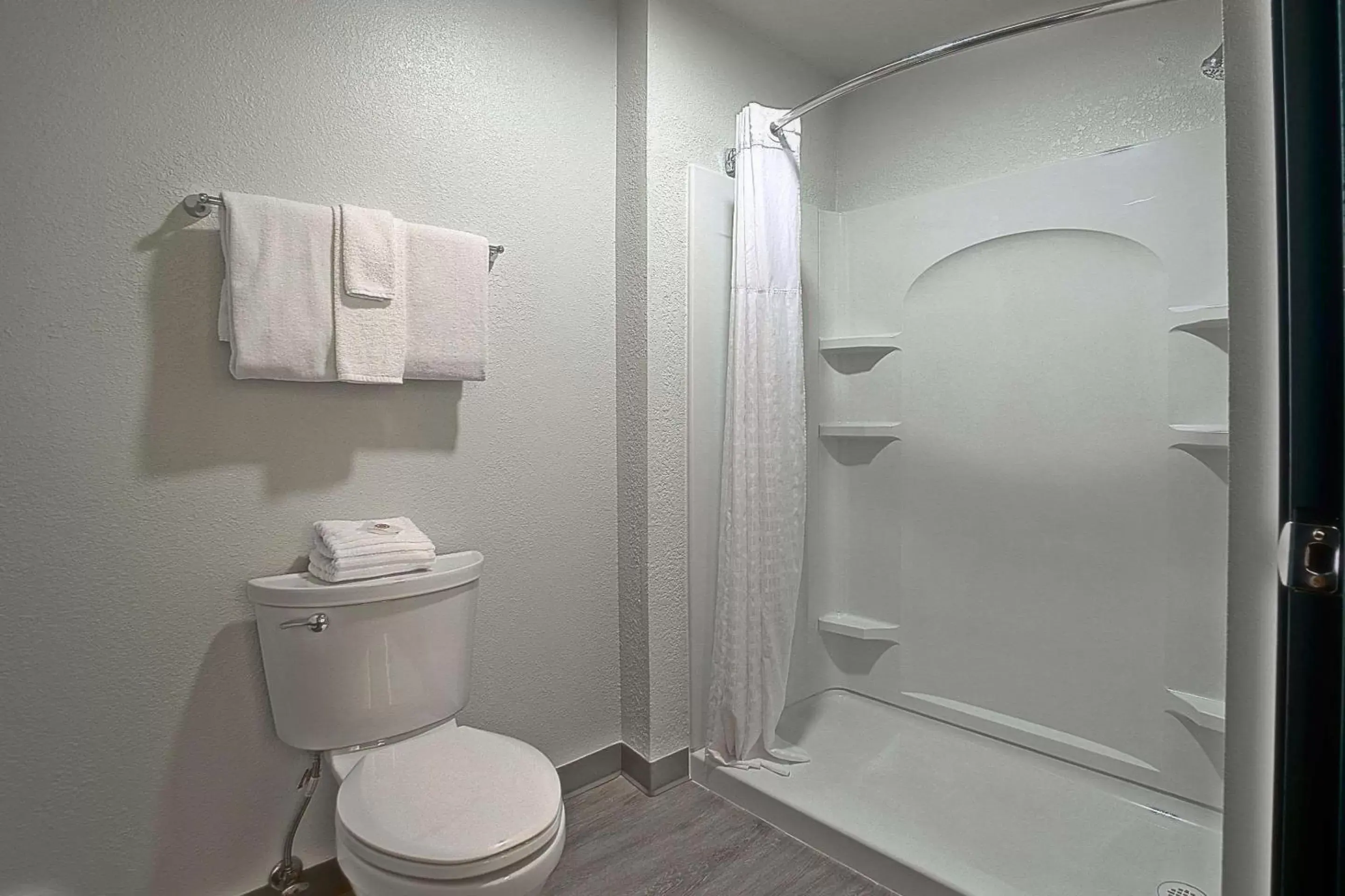Bedroom, Bathroom in Comfort Inn & Suites Sierra Vista near Ft Huachuca