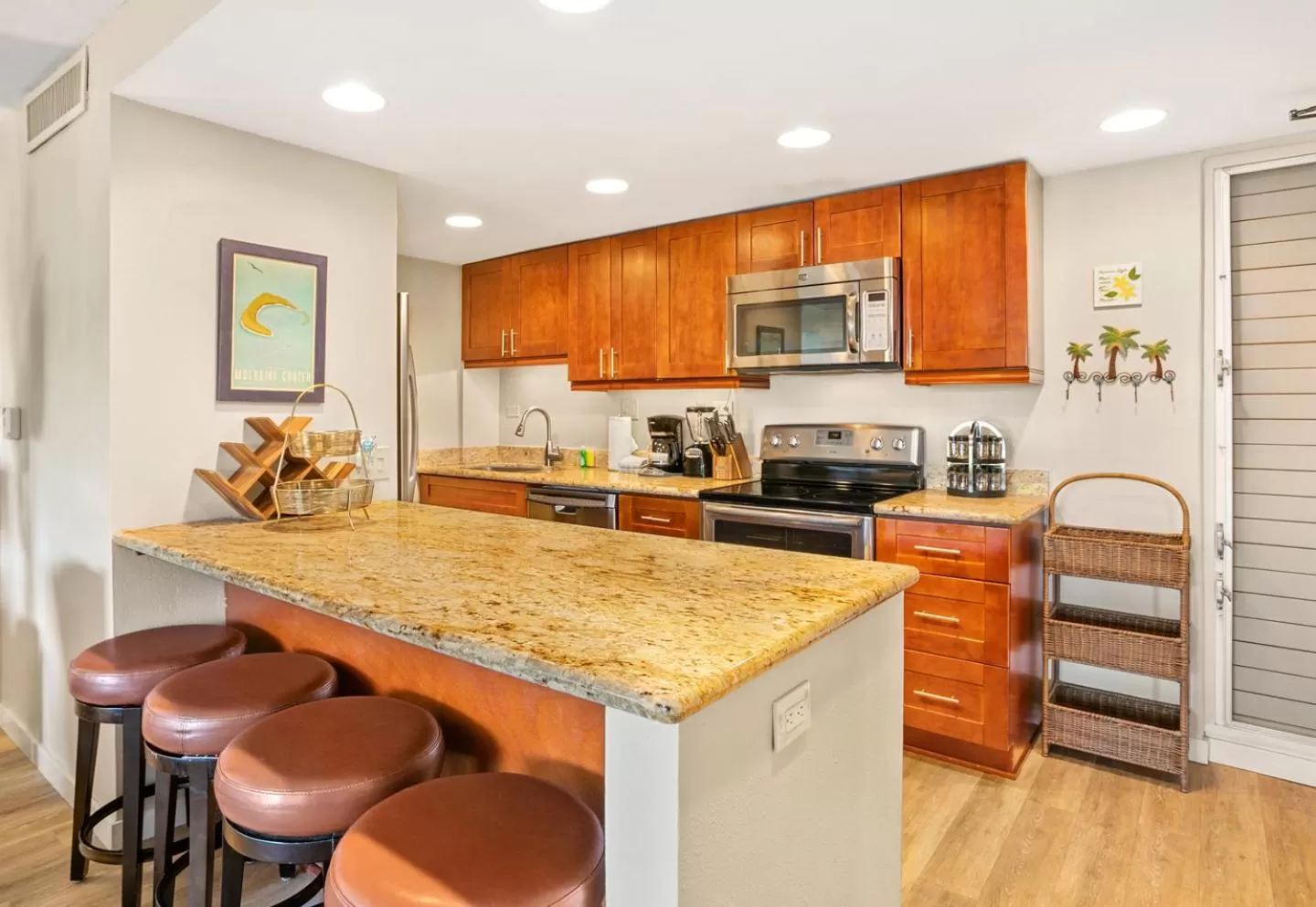 Kitchen or kitchenette, Kitchen/Kitchenette in Aston Maui Kaanapali Villas
