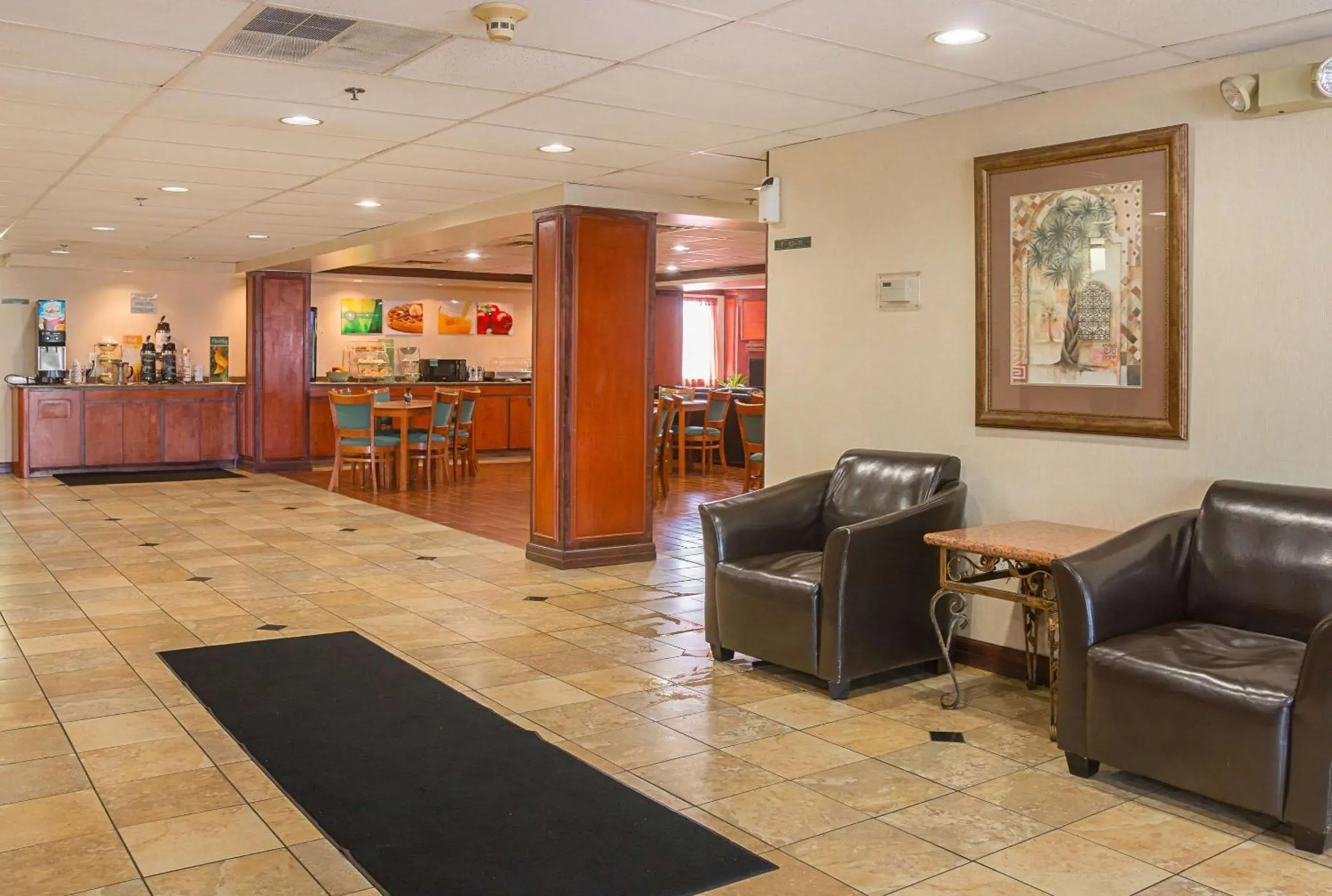 Lobby or reception, Lobby/Reception in Quality Inn & Suites Detroit Metro Airport