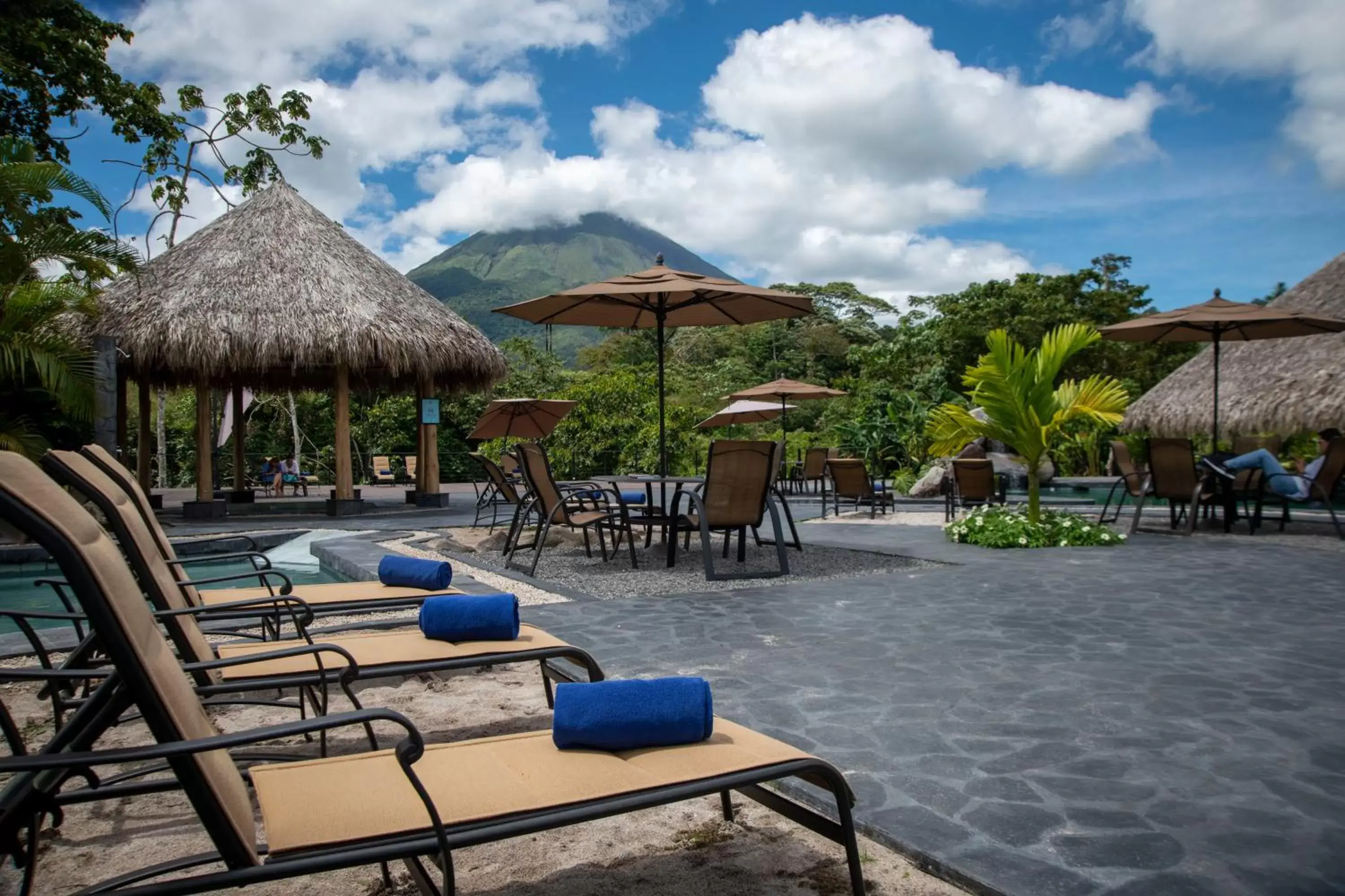 Swimming pool in Arenal Manoa Resort & Hot Springs