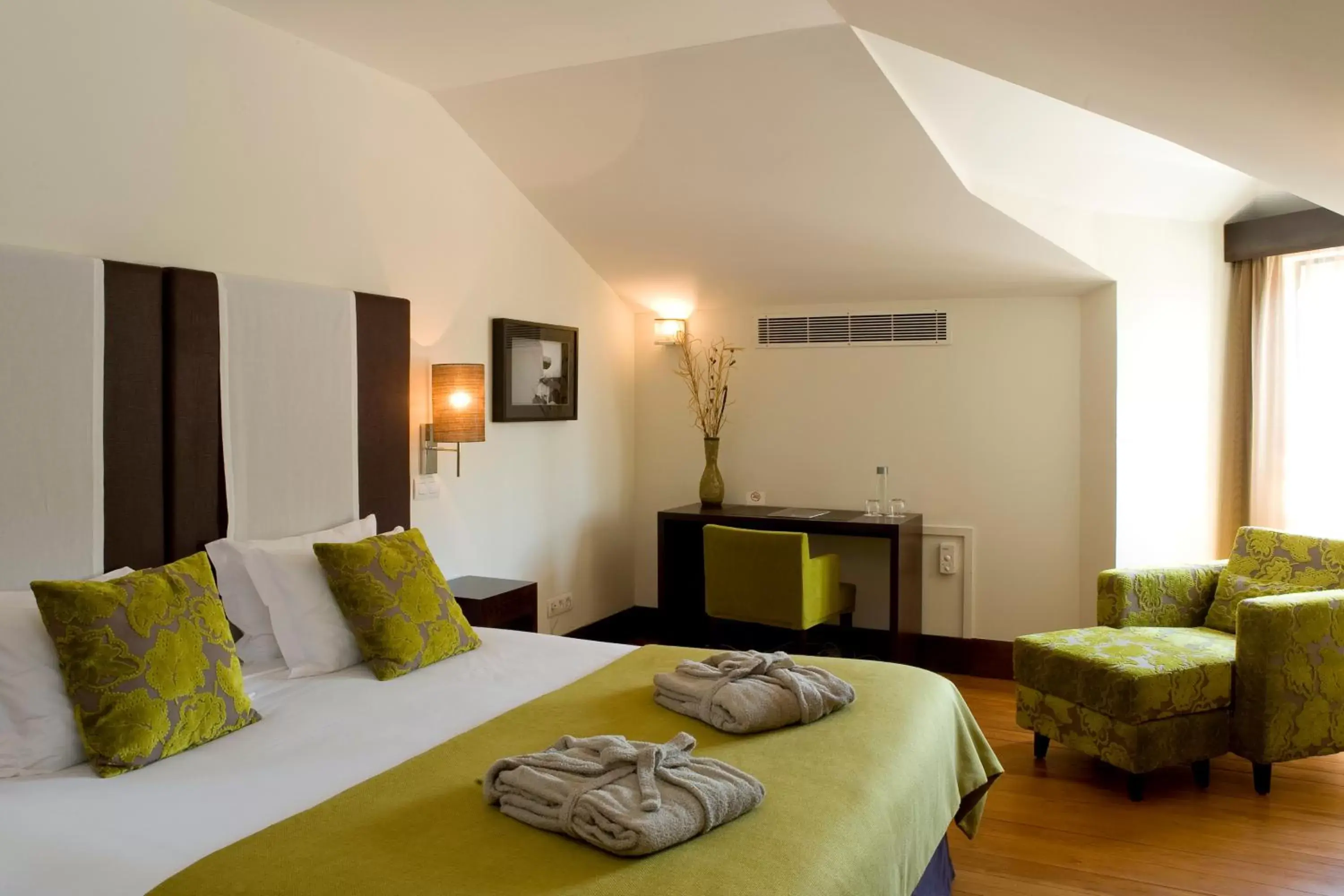 Mansard Double Room in Hotel Lusitano