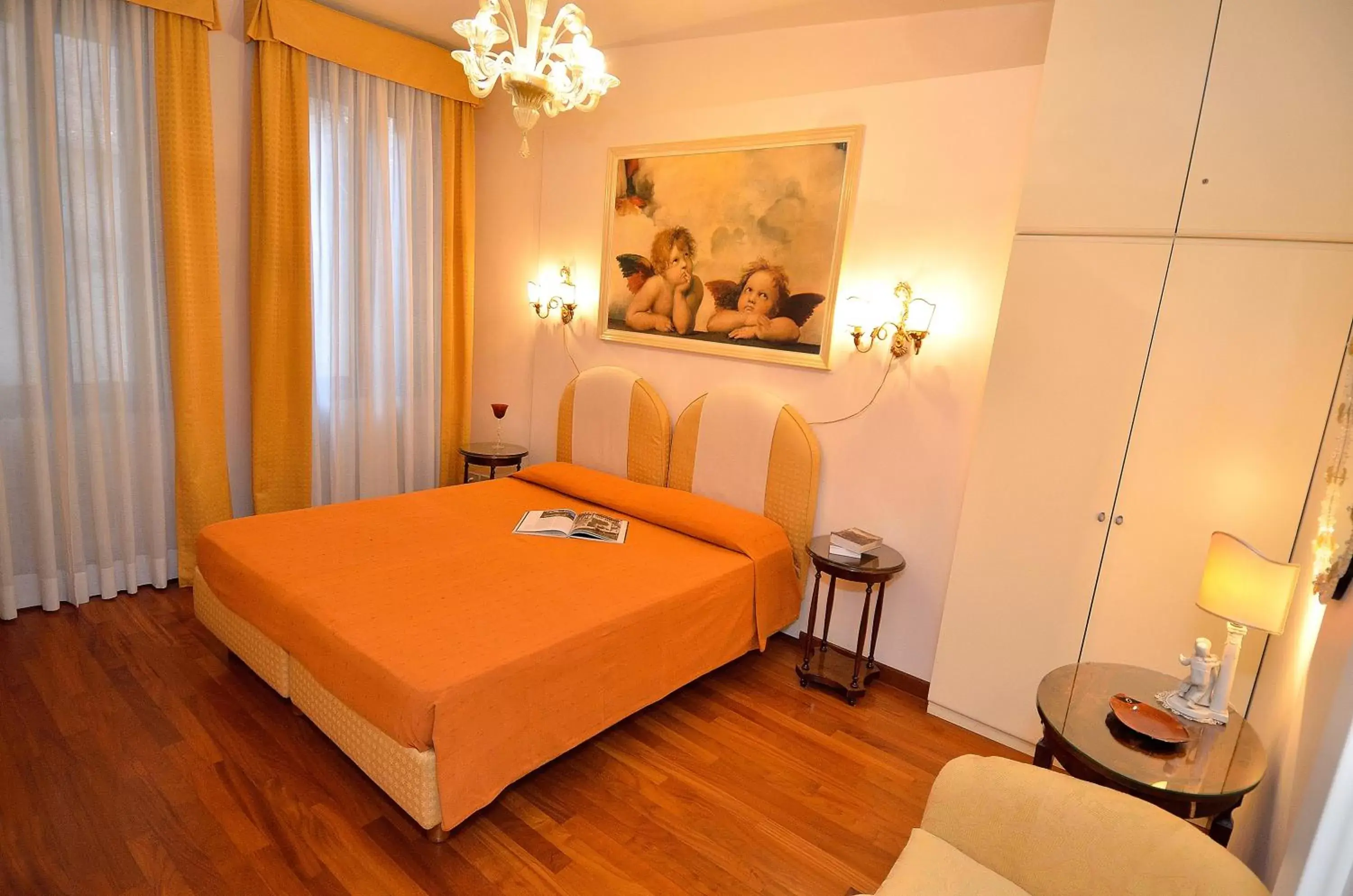 Photo of the whole room, Bed in B&B Cà Del Modena