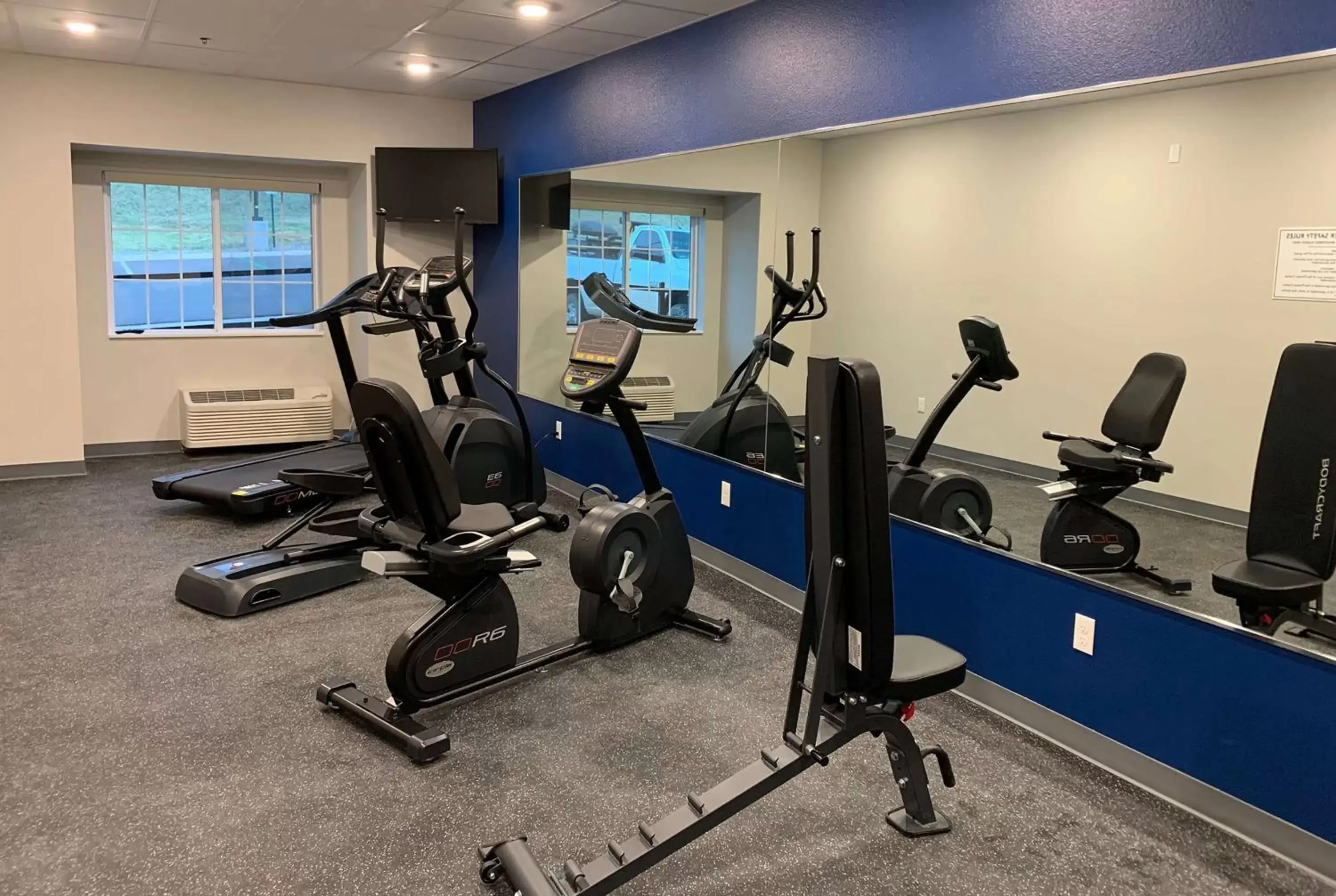 Fitness Center/Facilities in Microtel Inn & Suites by Wyndham Woodland Park