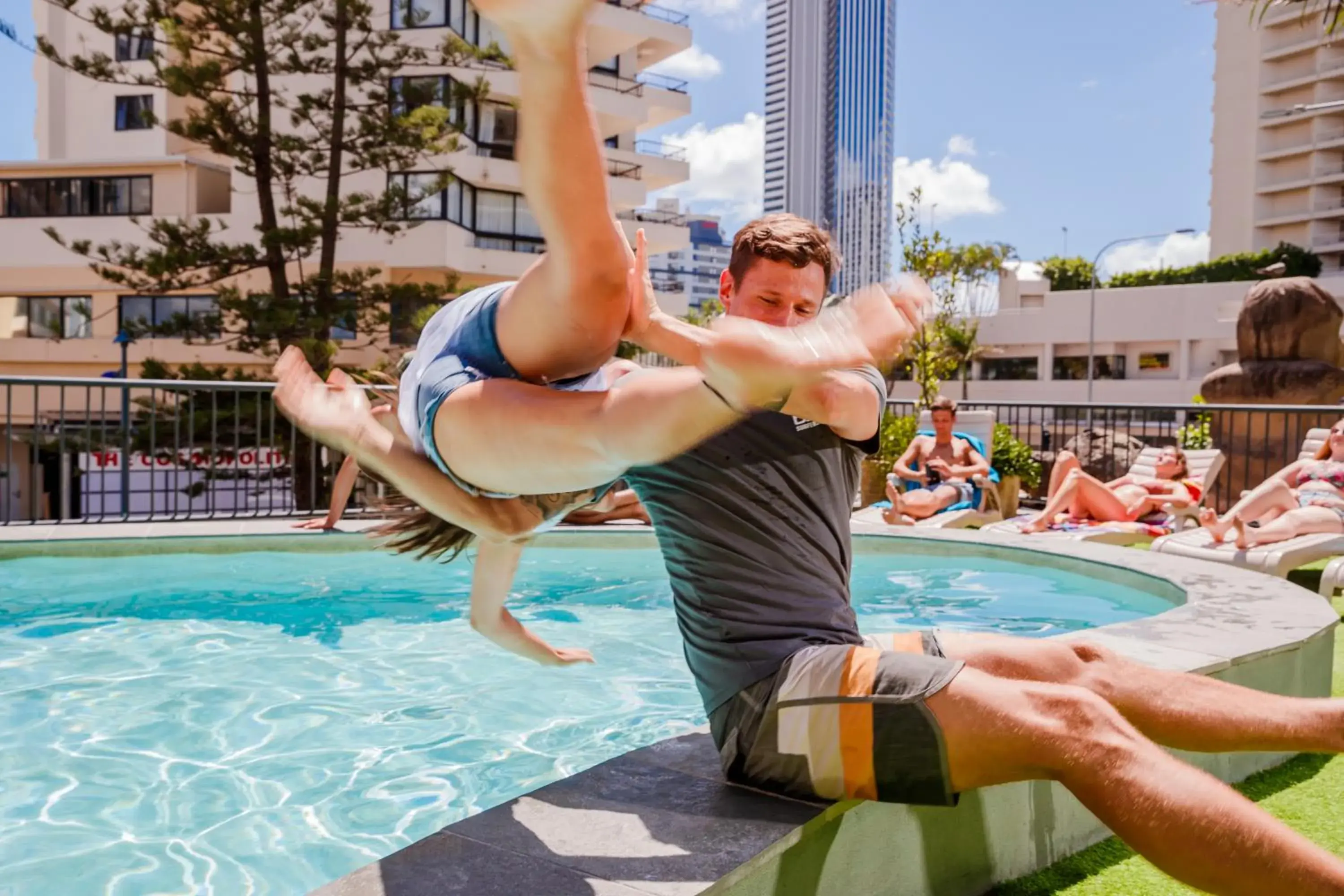 Guests, Swimming Pool in Bunk Surfers Paradise