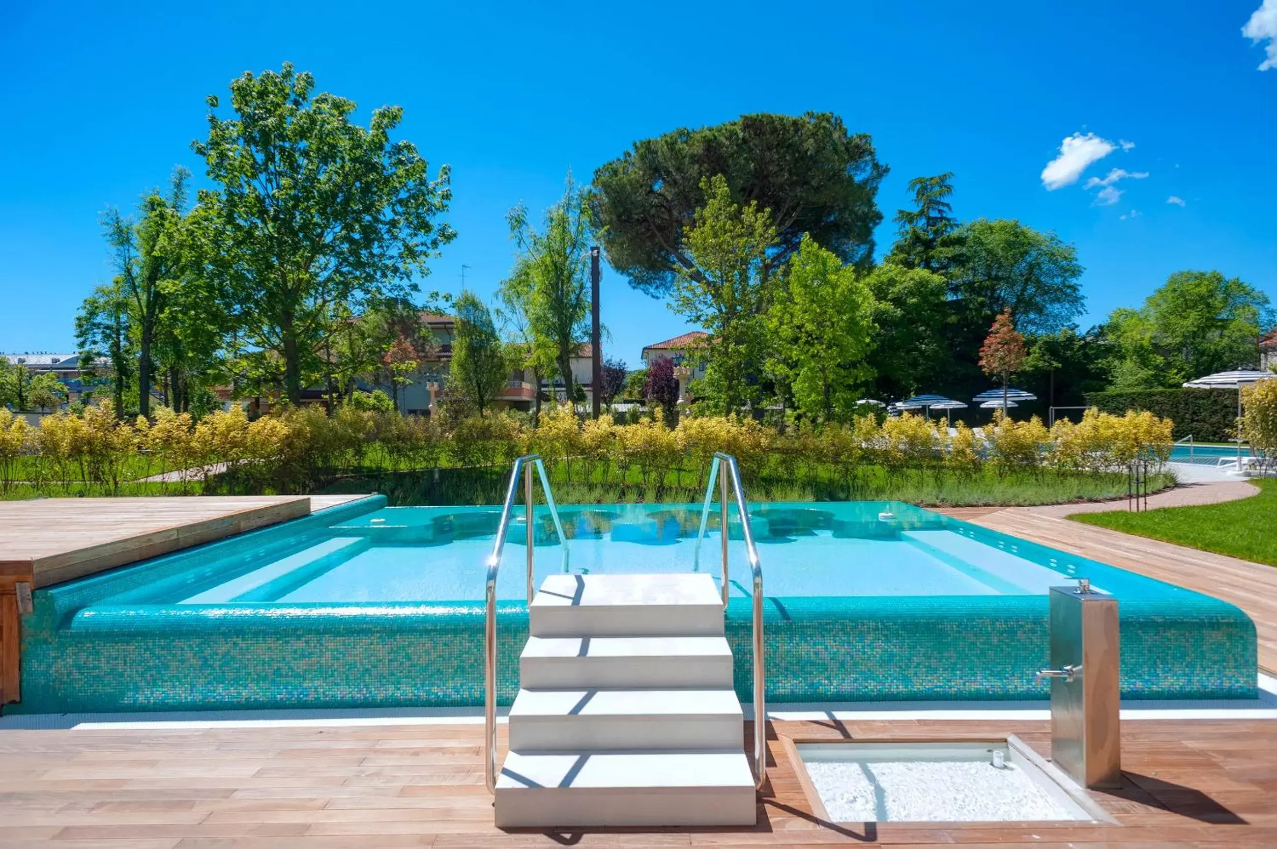 Swimming Pool in Hotel Premiere Abano