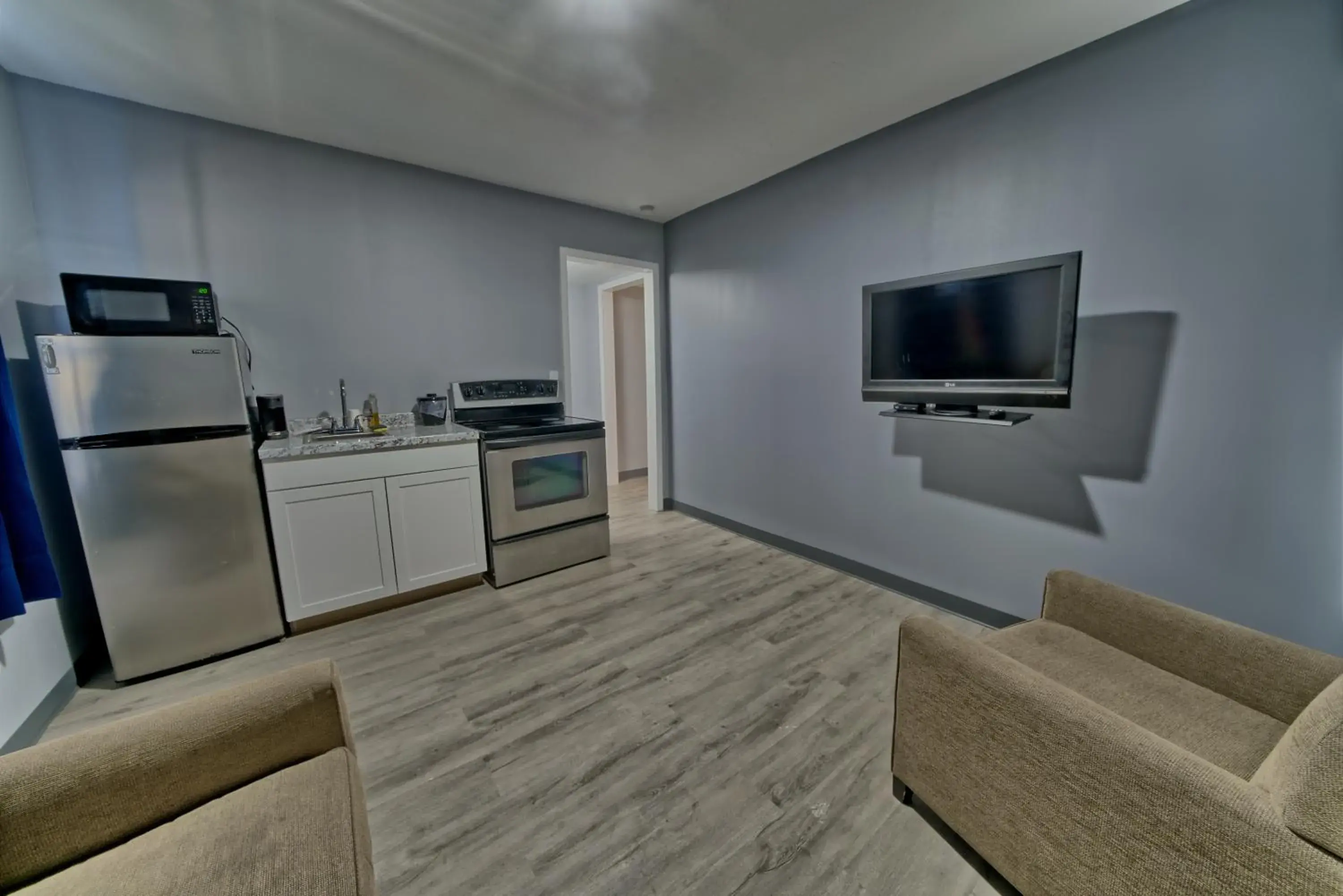 TV and multimedia, Kitchen/Kitchenette in Aqua View Motel