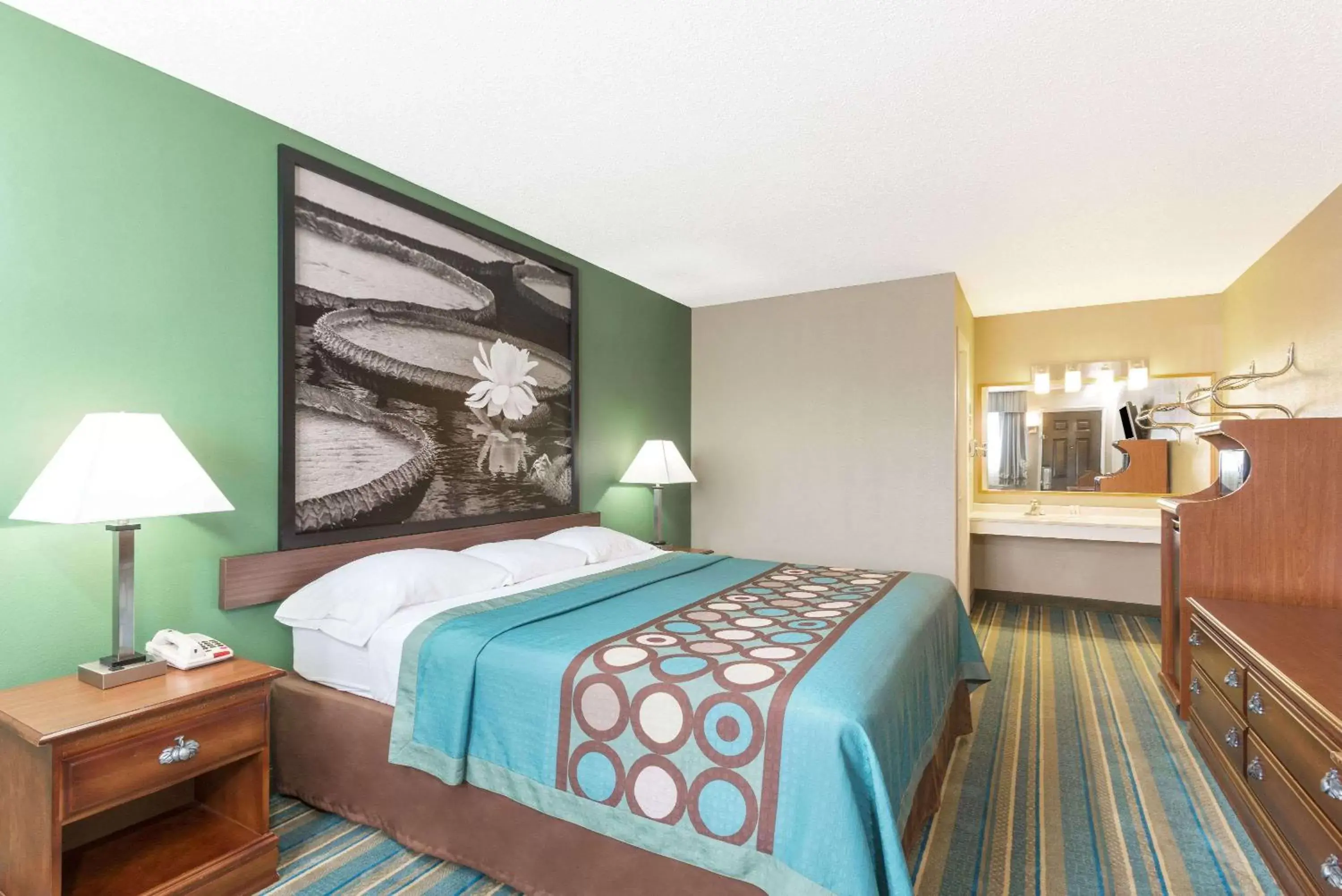 Photo of the whole room, Bed in Super 8 by Wyndham Greencastle Photo of the whole room, Bed in Super 8 by Wyndham Greencastle