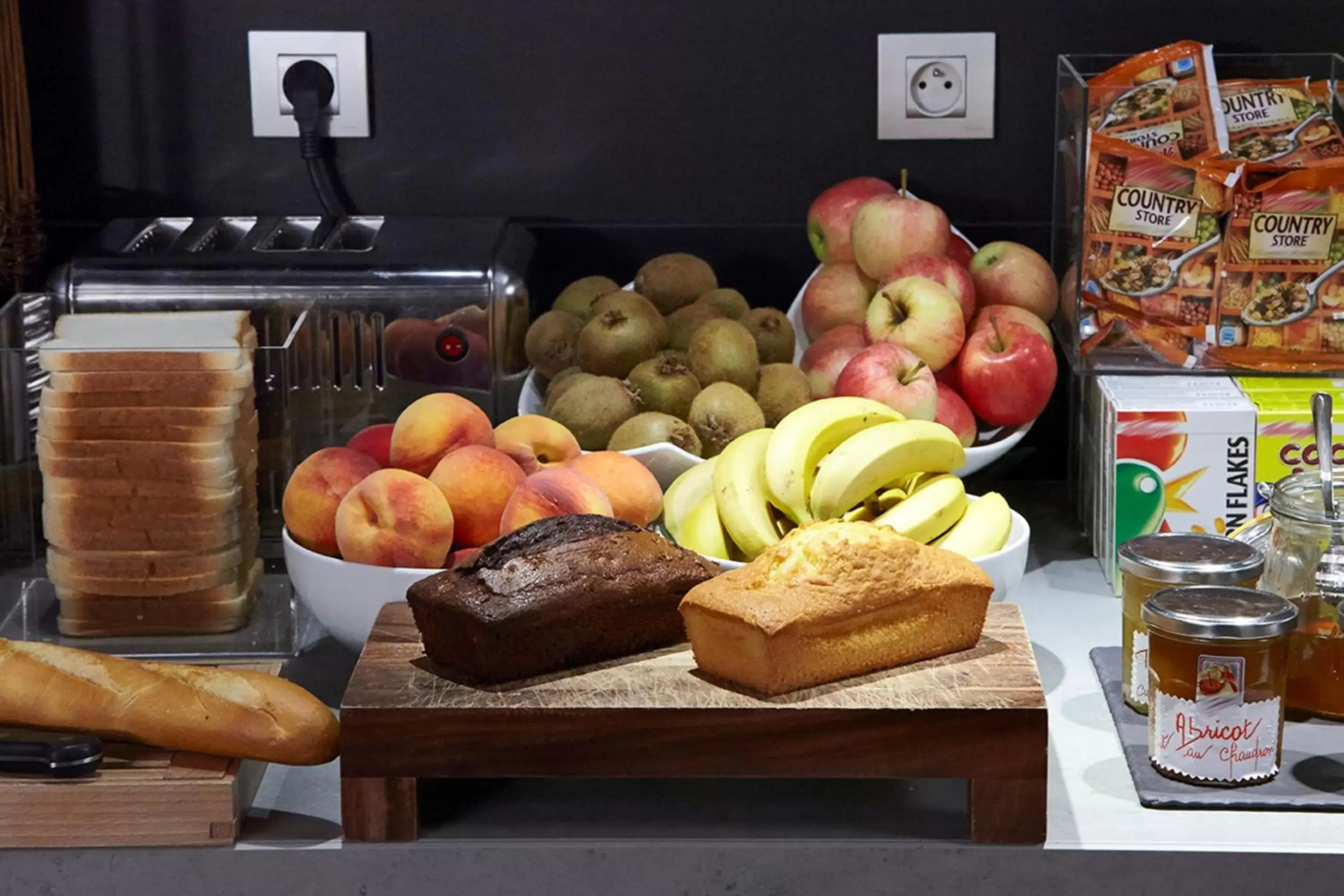 Buffet breakfast, Food in Campanile Lyon Centre - Gare Perrache - Confluence