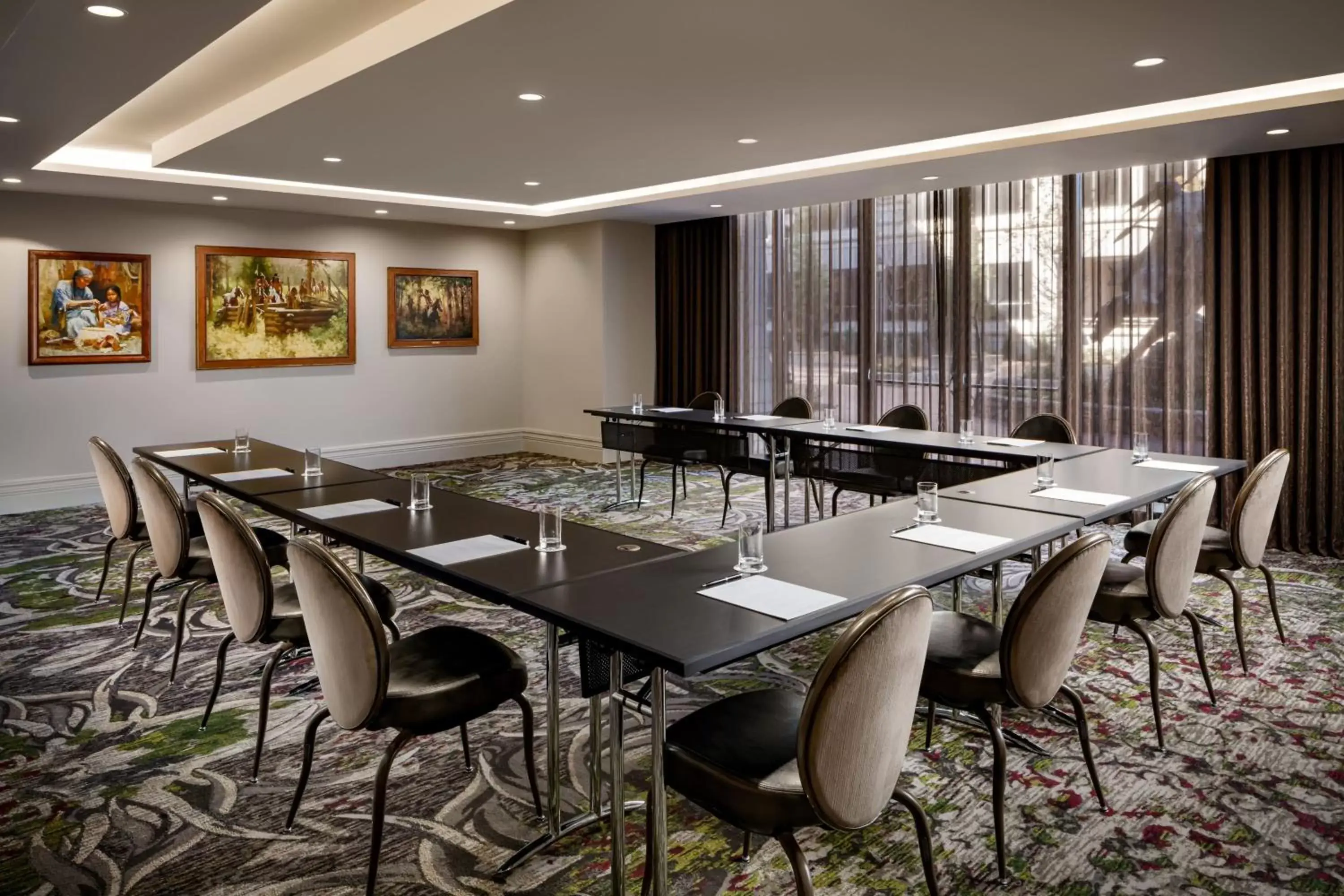 Meeting/conference room in Grand Bohemian Lodge Greenville, Autograph Collection