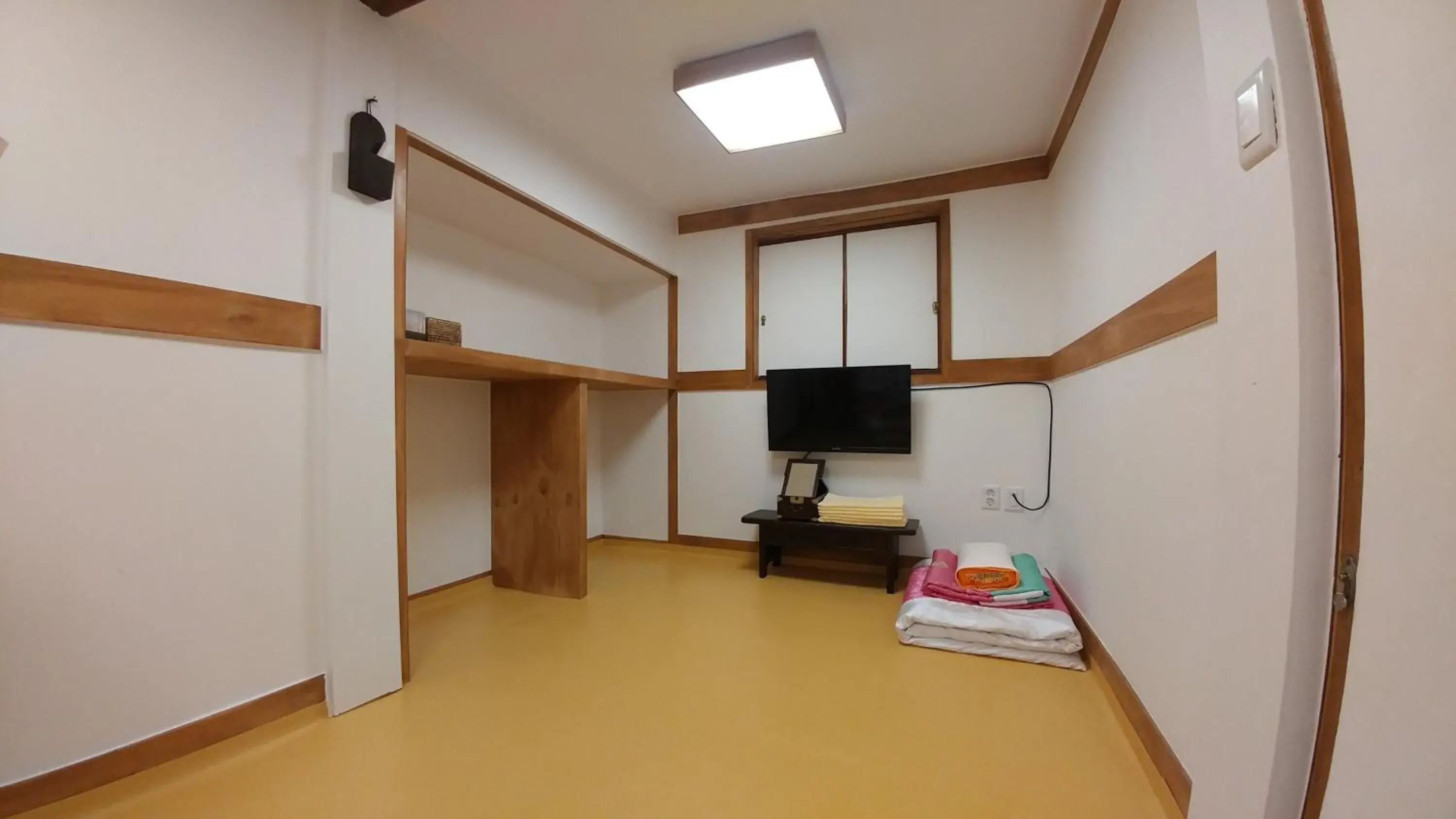 Photo of the whole room, TV/Entertainment Center in Bukchon Sosunjae Hanok Guesthouse