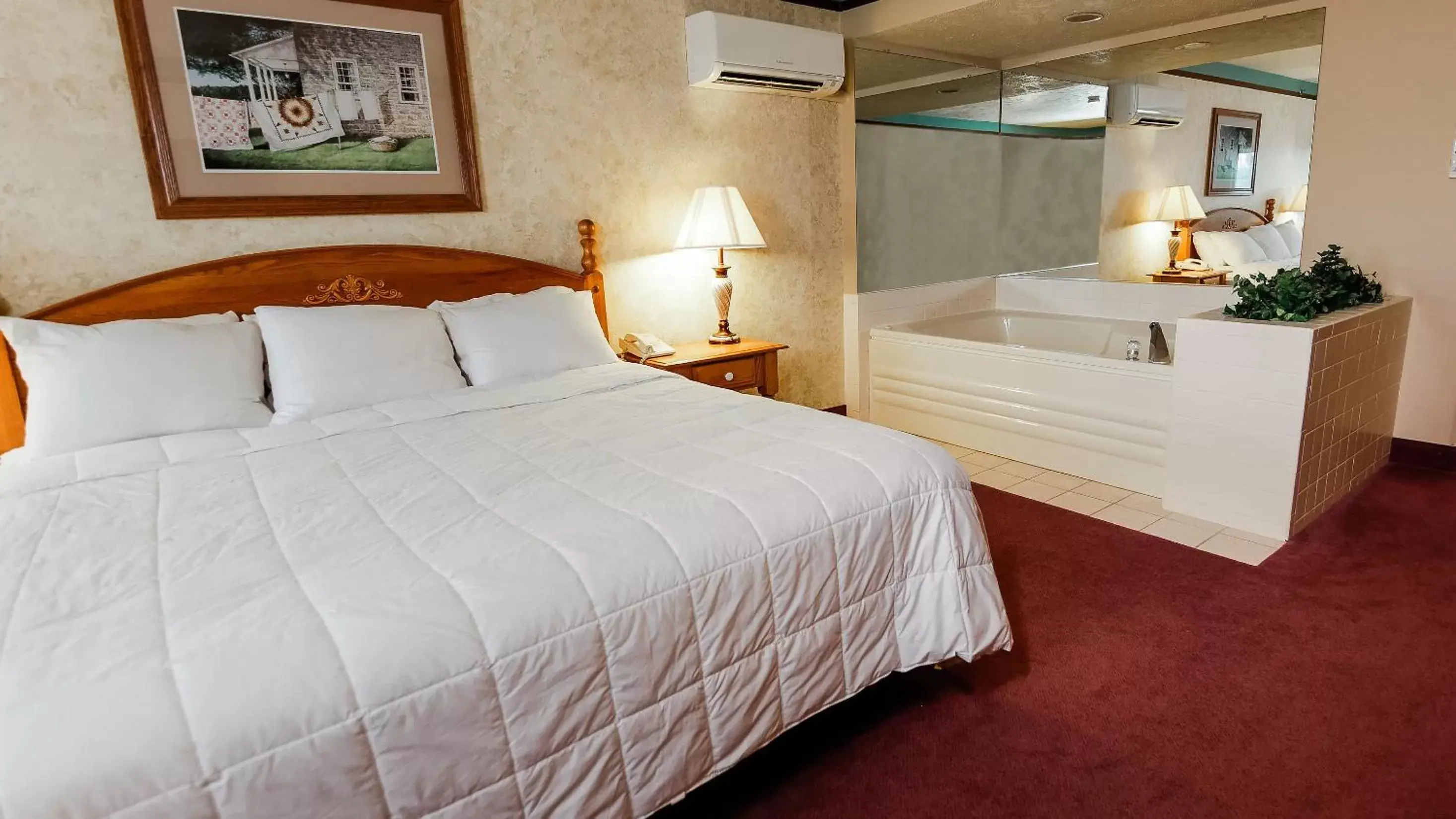 Bed in Van Buren Hotel