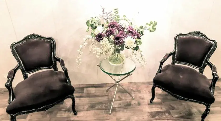 Seating Area in Hotel Les Arcades