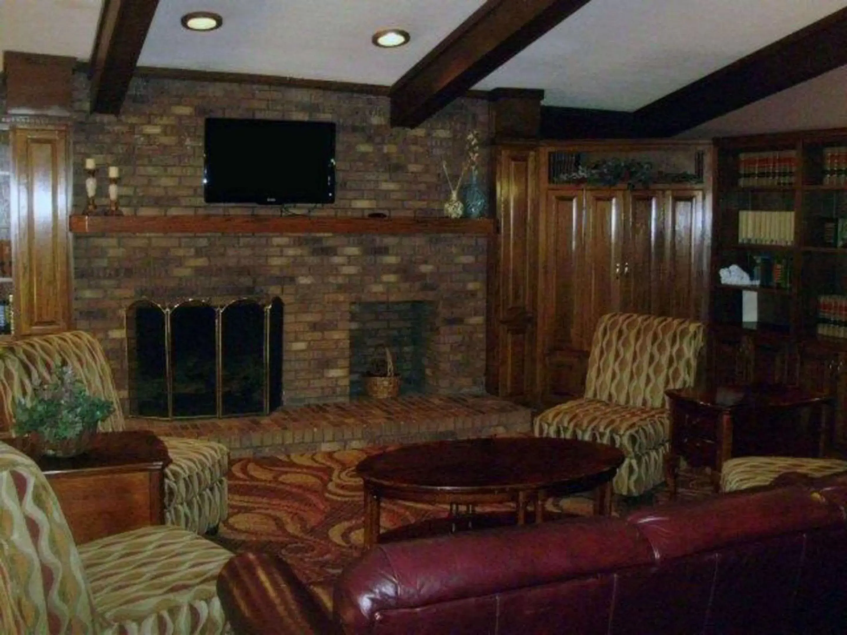 Lobby or reception, Lounge/Bar in Quality Inn & Suites Searcy I-67