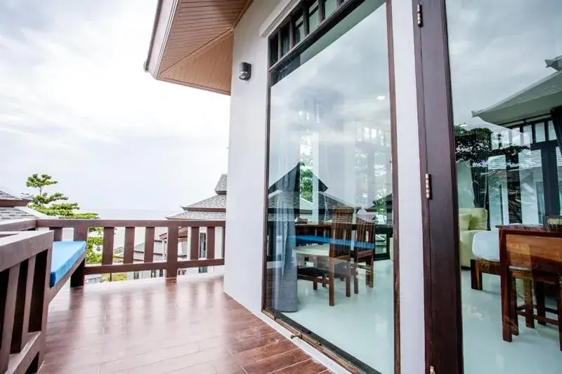 Balcony/Terrace in Lanta Corner Resort