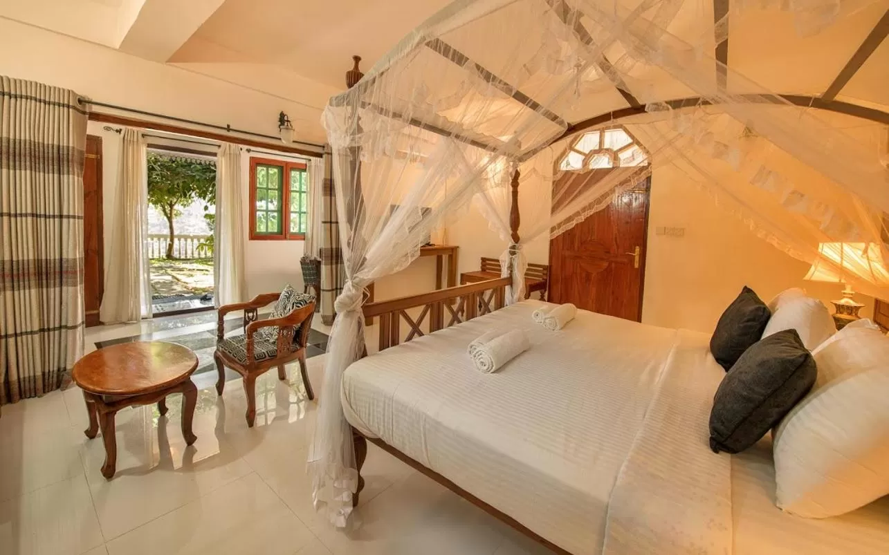 Bed in Ceylon Breeze