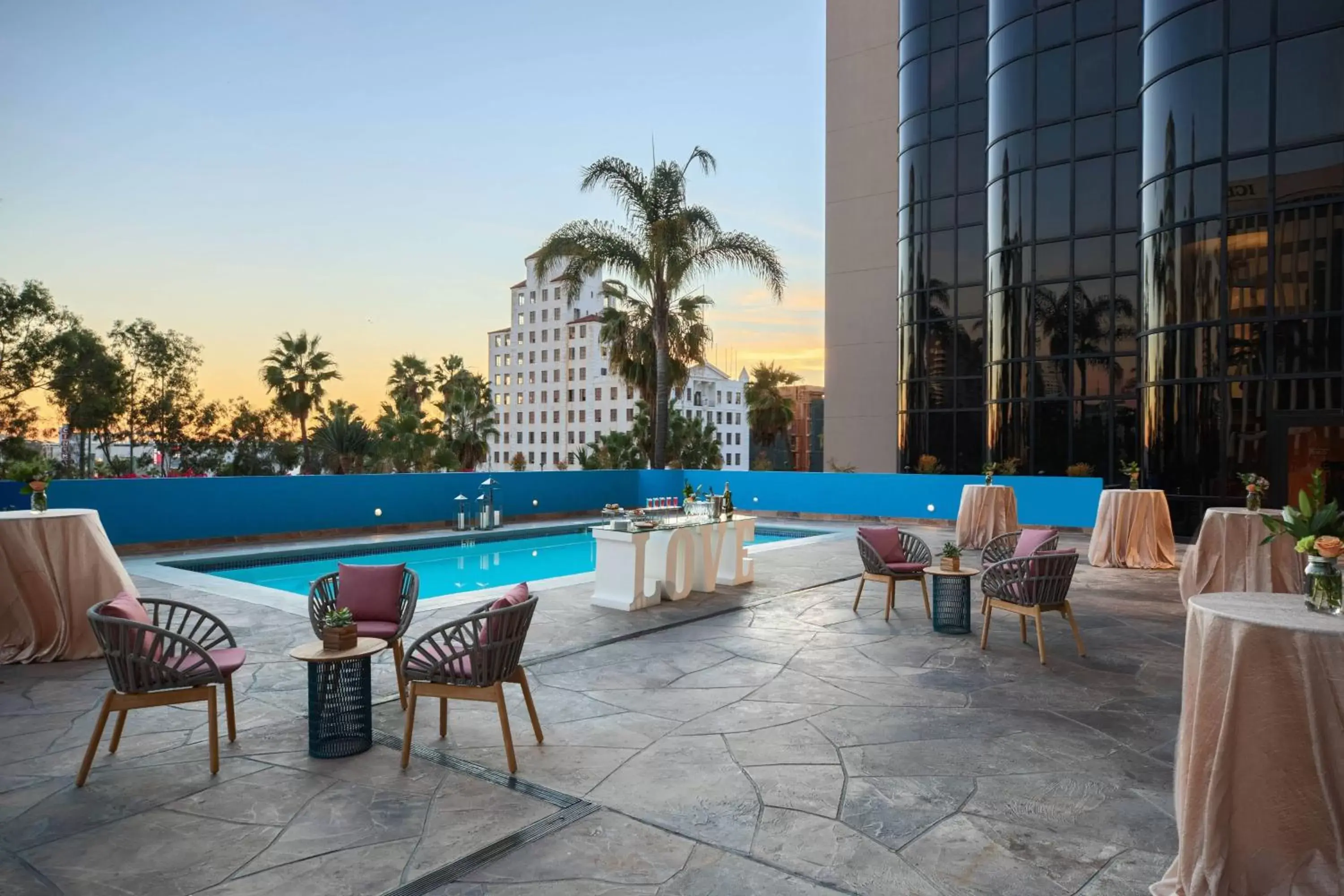 Swimming Pool in Renaissance Long Beach Hotel