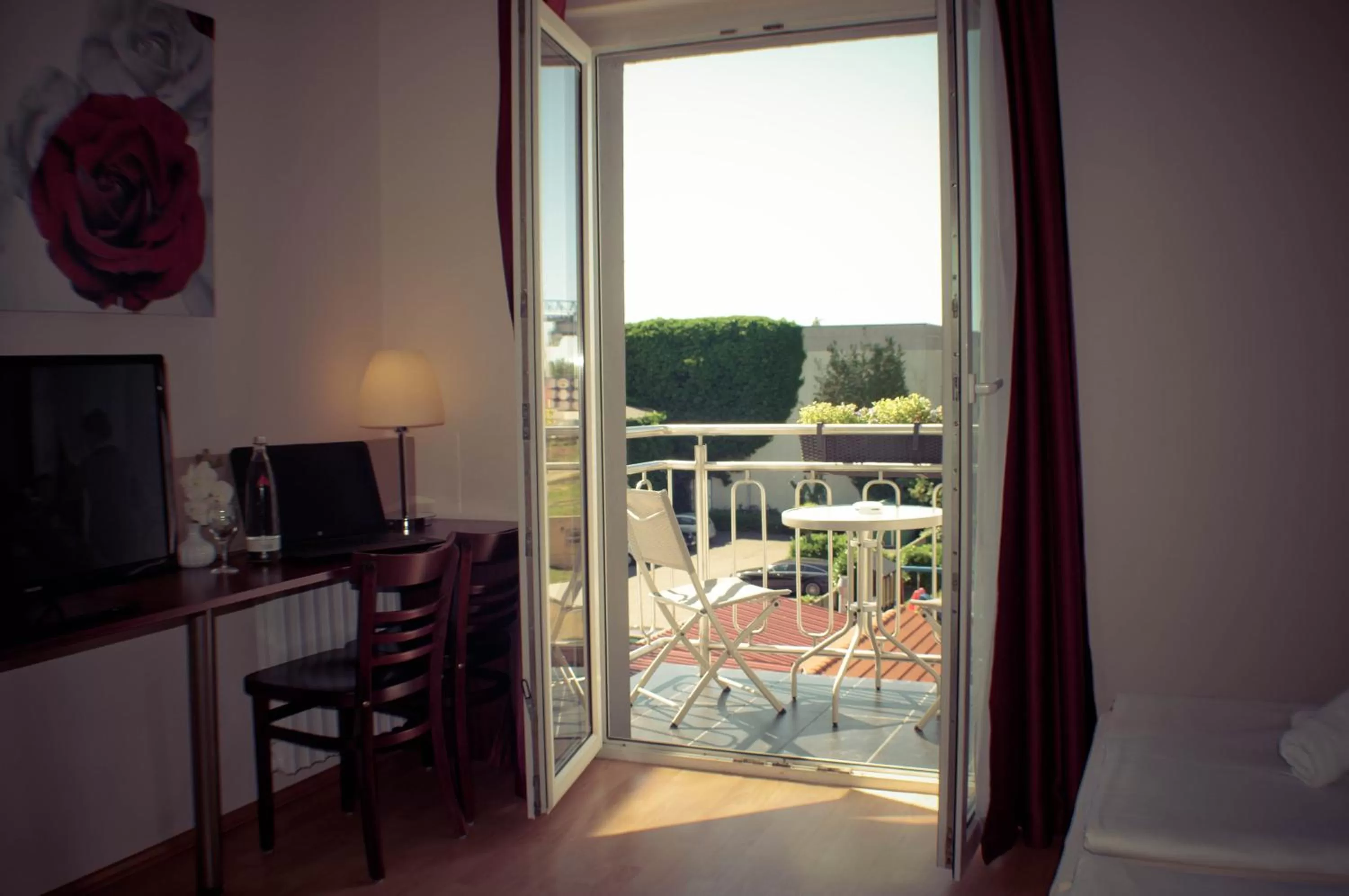 Photo of the whole room in Hotel Stadt Emmerich